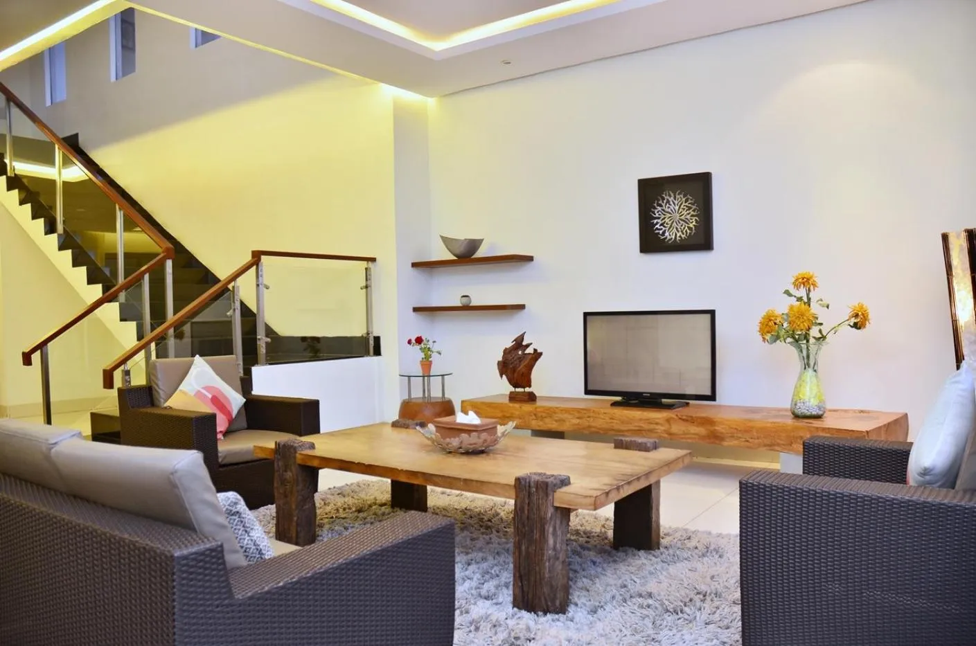 Living room in Oyama City View Villa 4 bedrooms with a private heated swimming pool