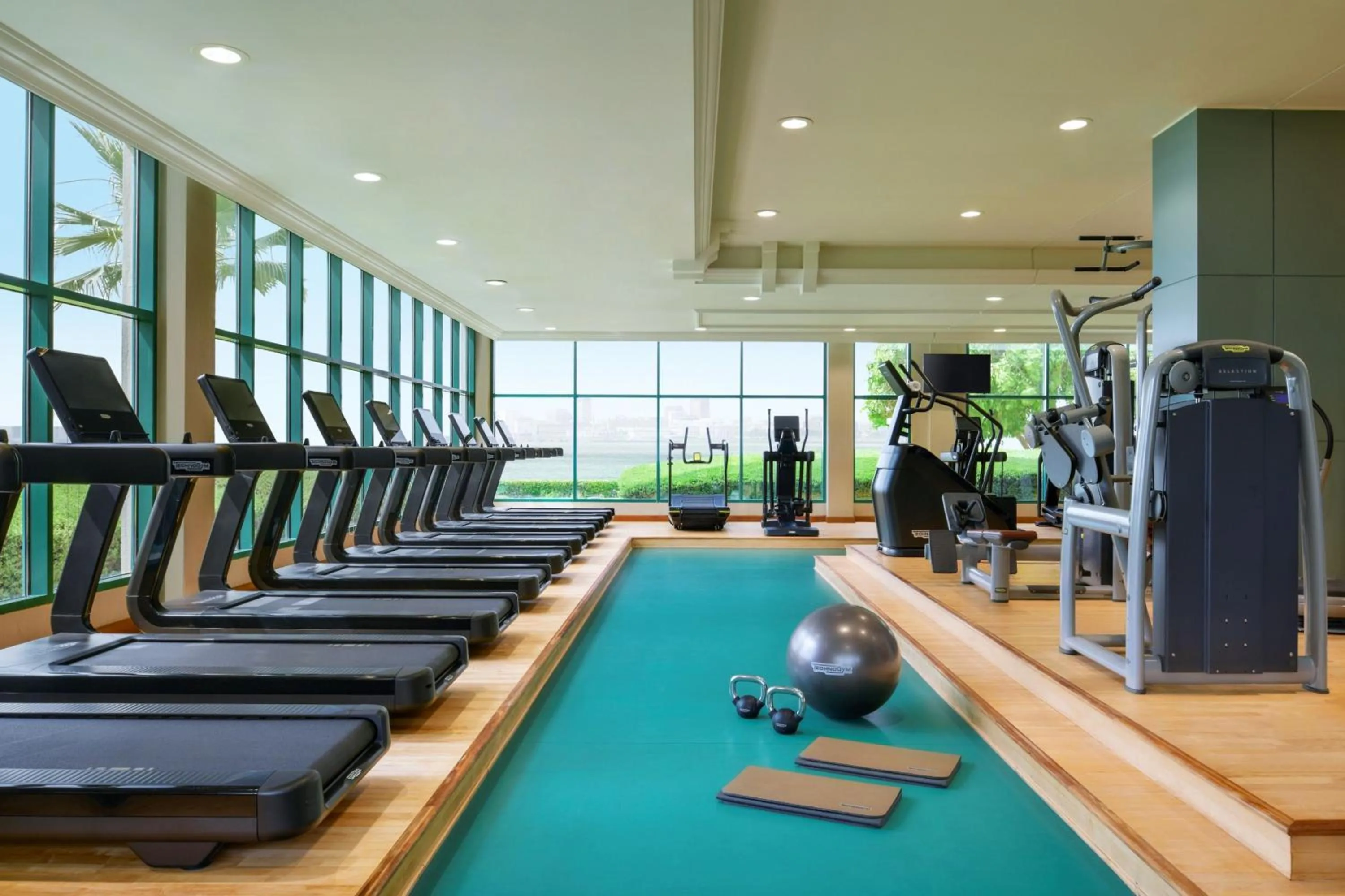 Fitness centre/facilities in Sheraton Grand Doha Resort & Convention Hotel