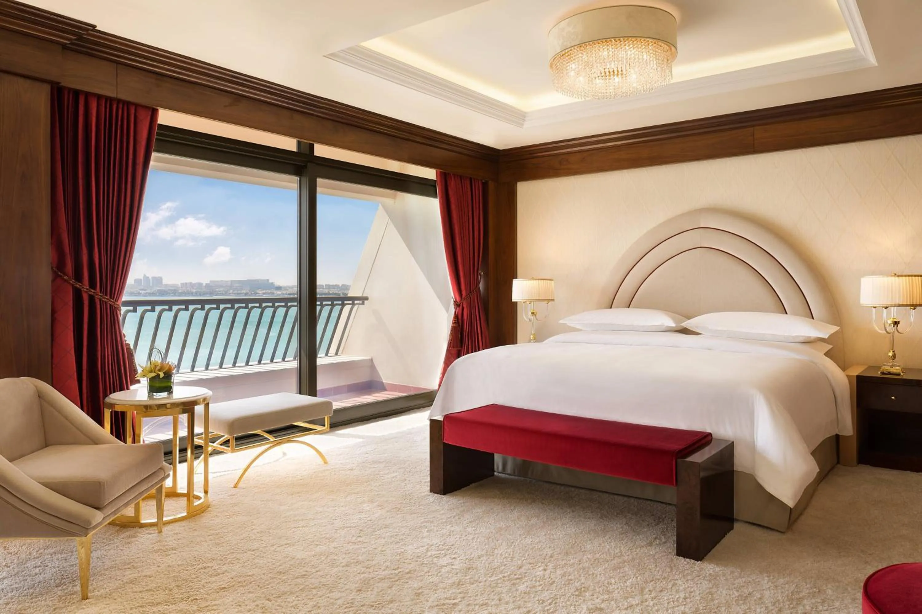 Photo of the whole room, Bed in Sheraton Grand Doha Resort & Convention Hotel