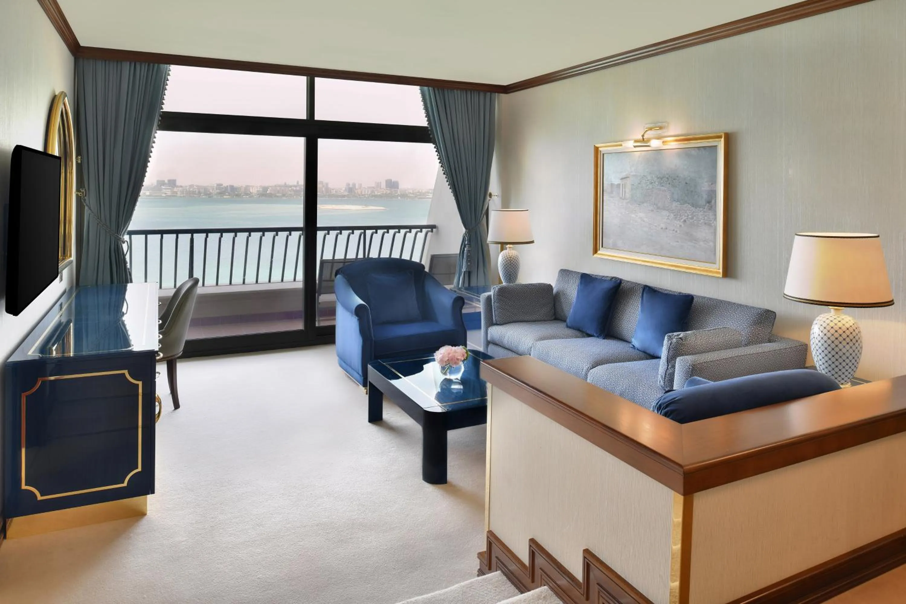 Living room in Sheraton Grand Doha Resort & Convention Hotel