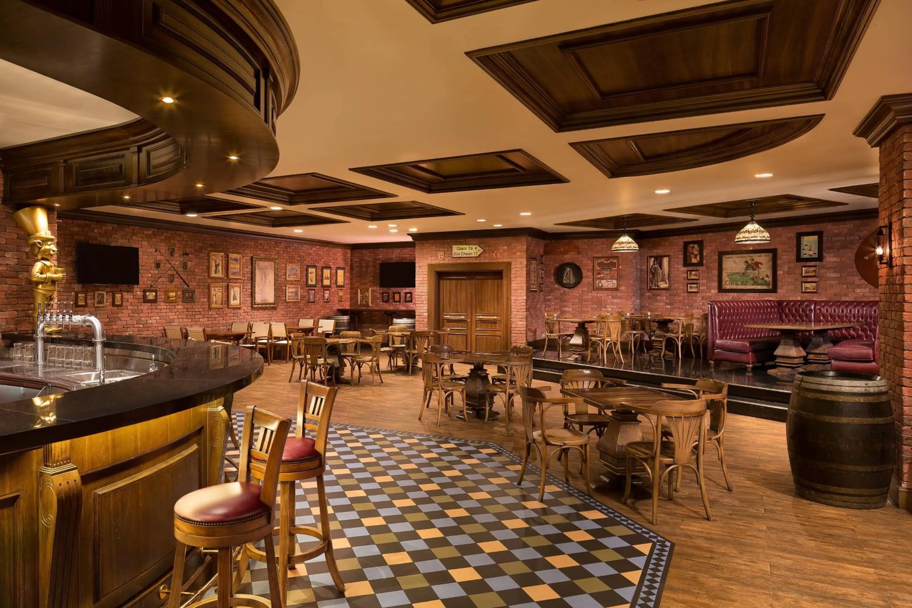 Restaurant/places to eat in Sheraton Grand Doha Resort & Convention Hotel