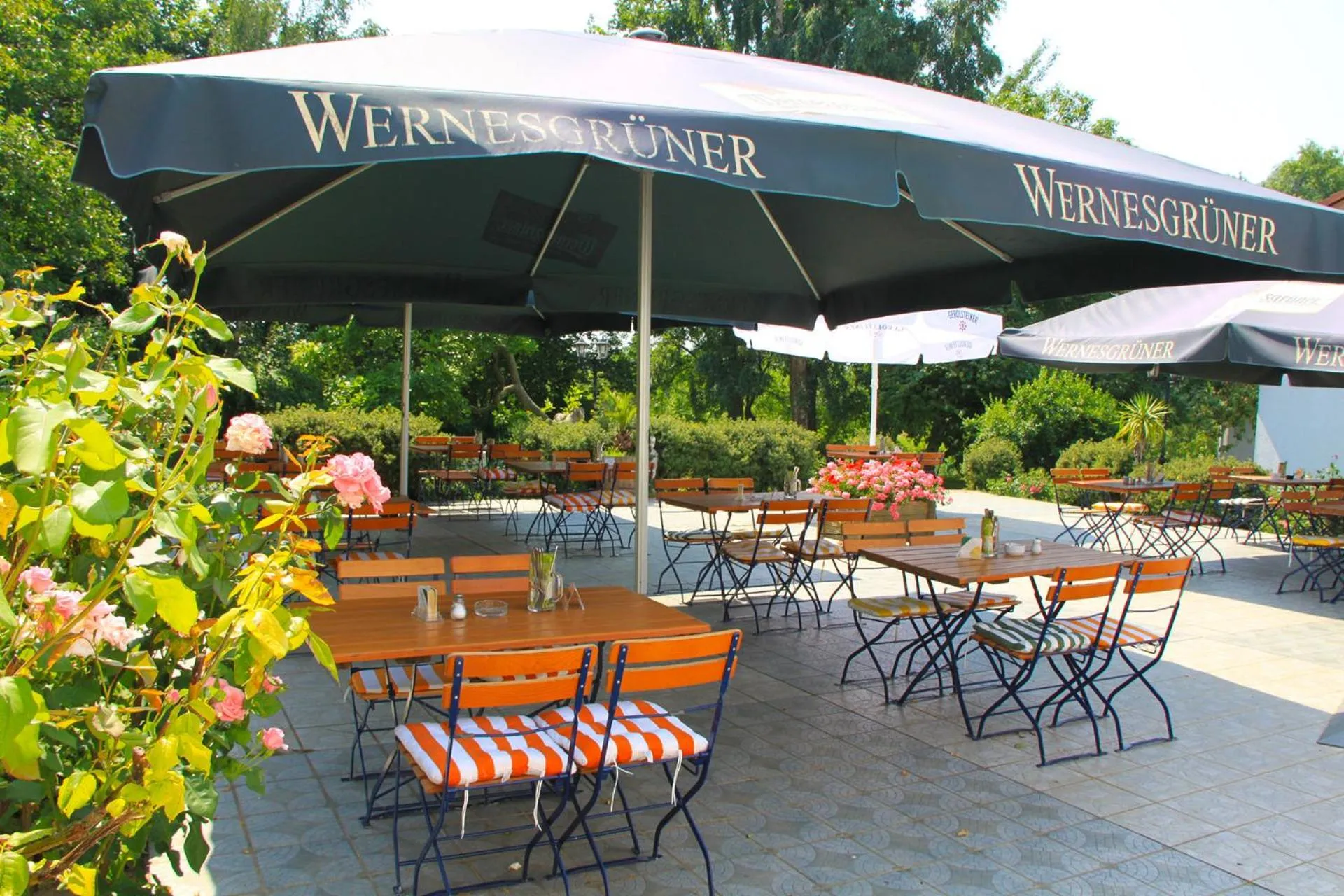 Restaurant/places to eat in Land gut Hotel Hermann