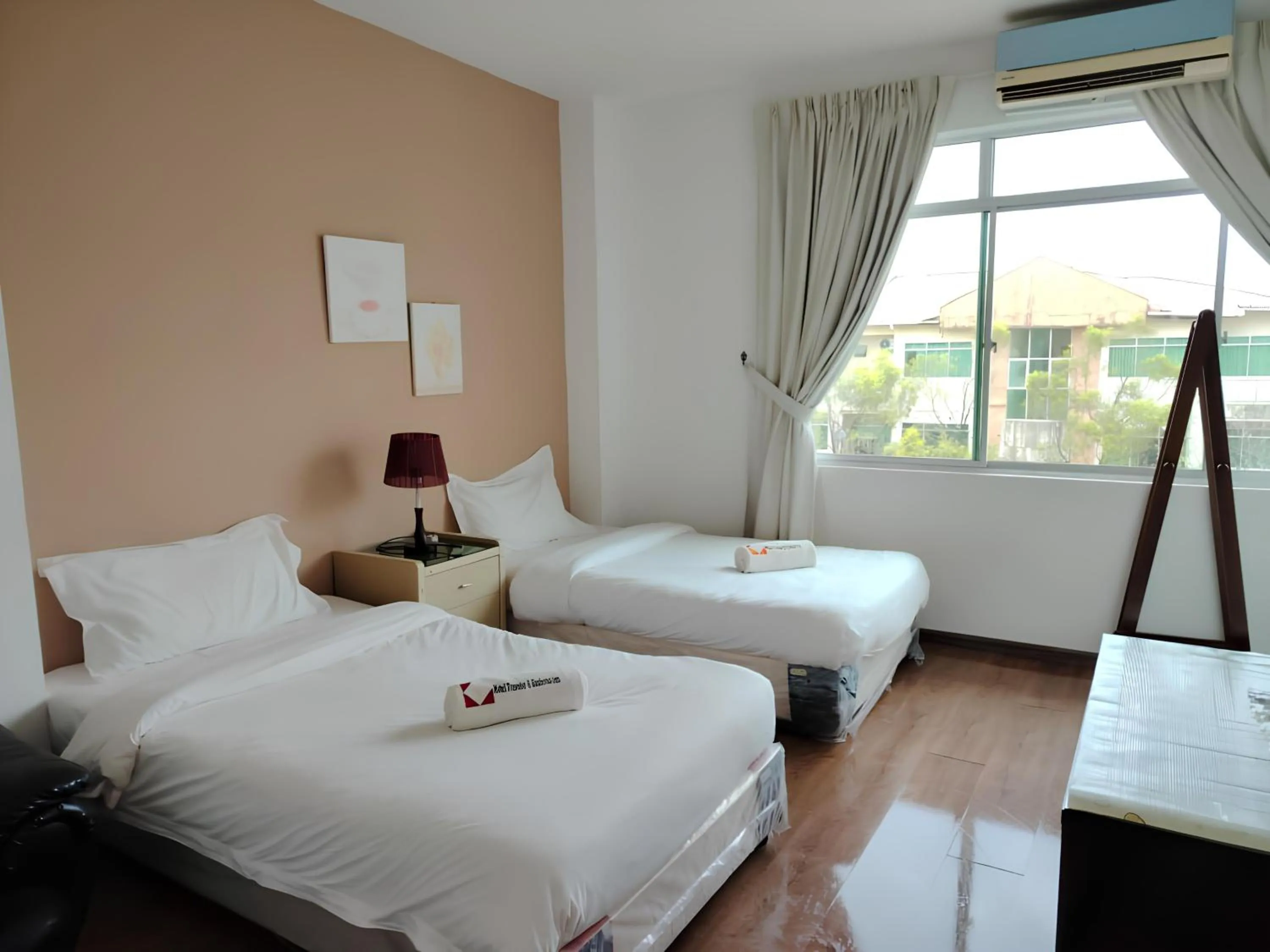 Bedroom, Bed in Natol Homestay - Kuching Home Penthouse Airport Road