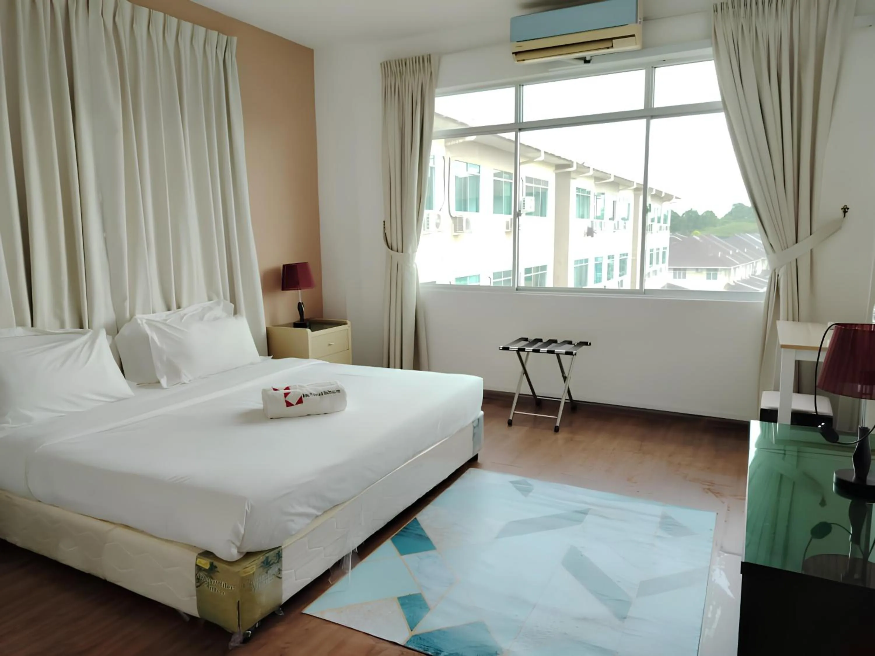 Bedroom, Bed in Natol Homestay - Kuching Home Penthouse Airport Road