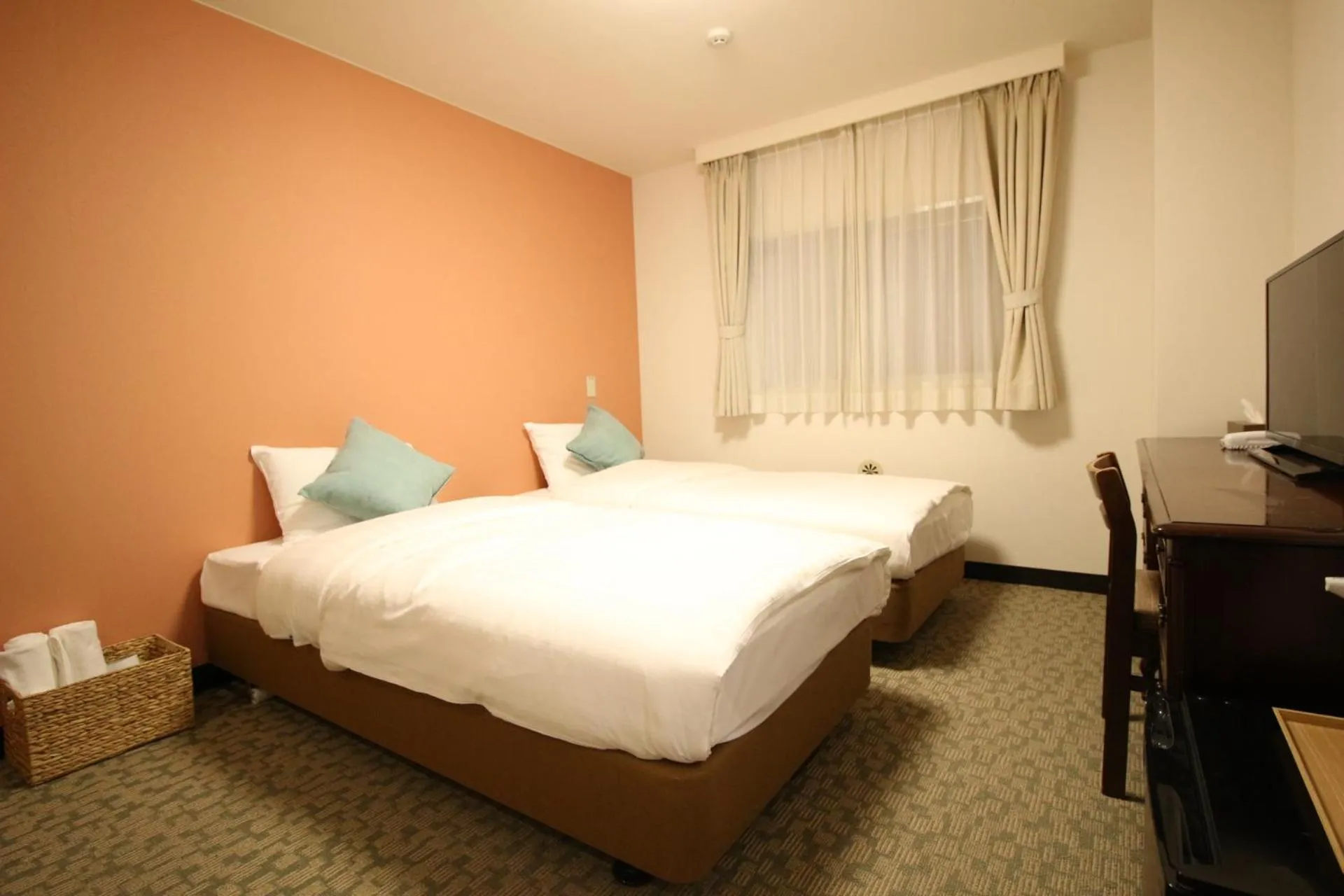 Bed in Okubo Hotel Hawaii