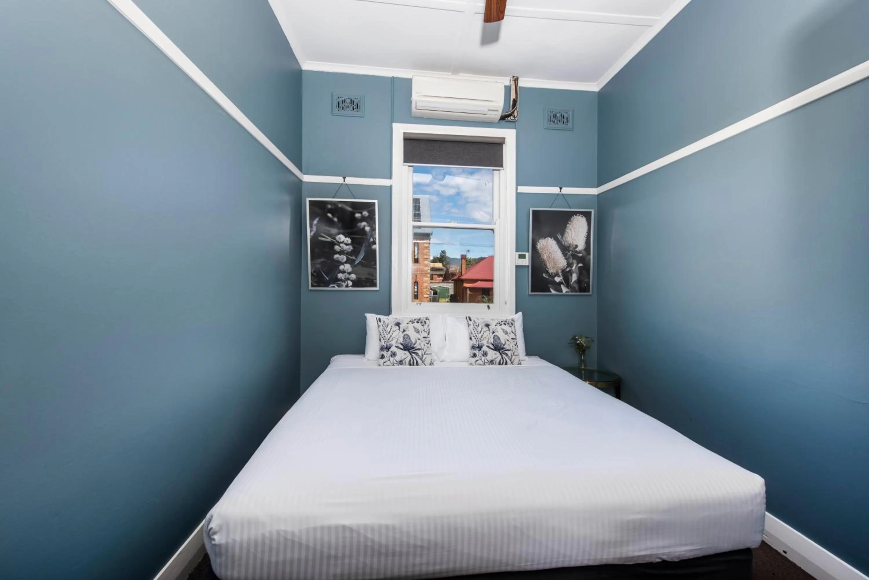 Bed in The Paragon Hotel