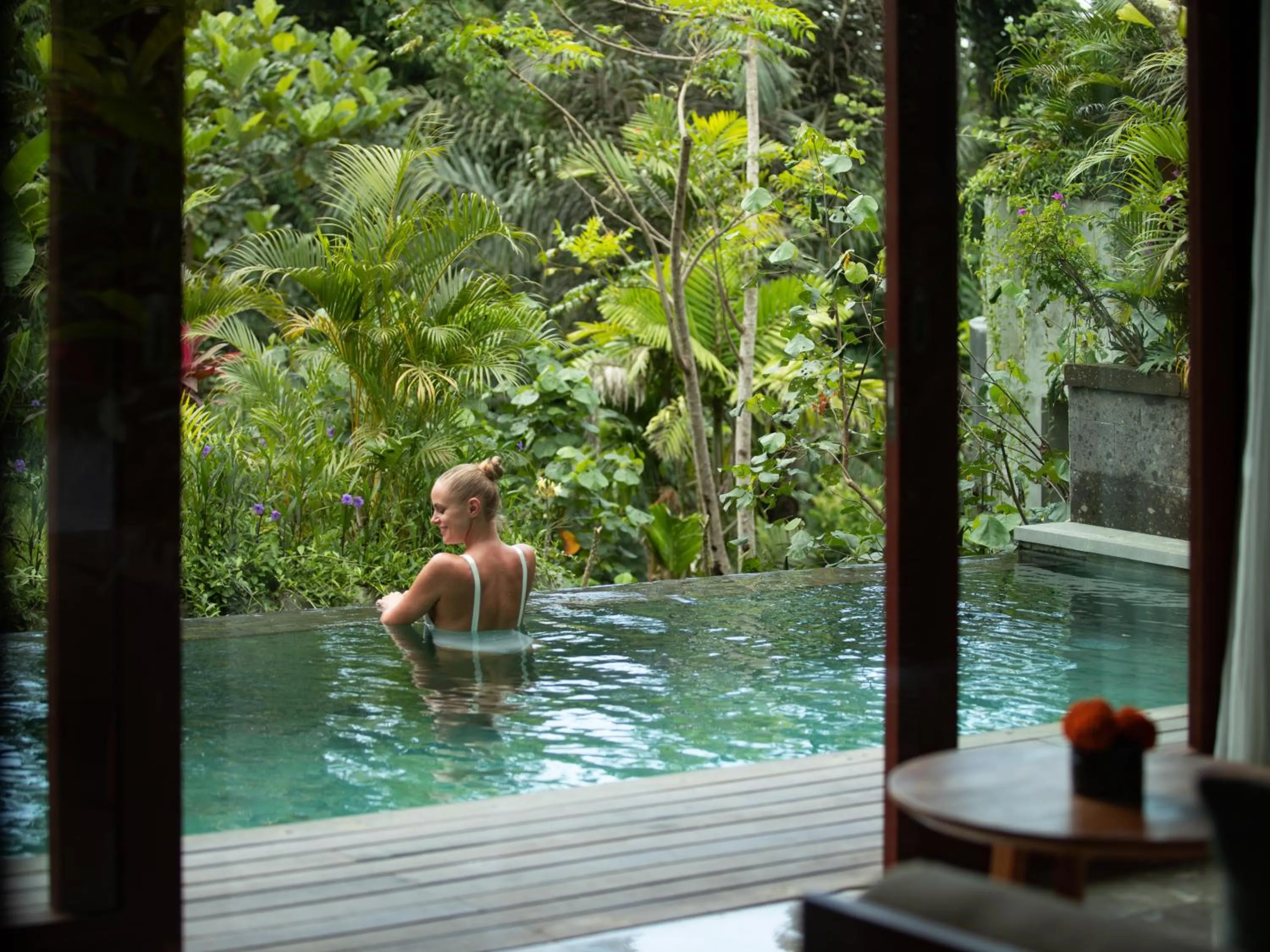 Swimming pool in Adiwana Suweta