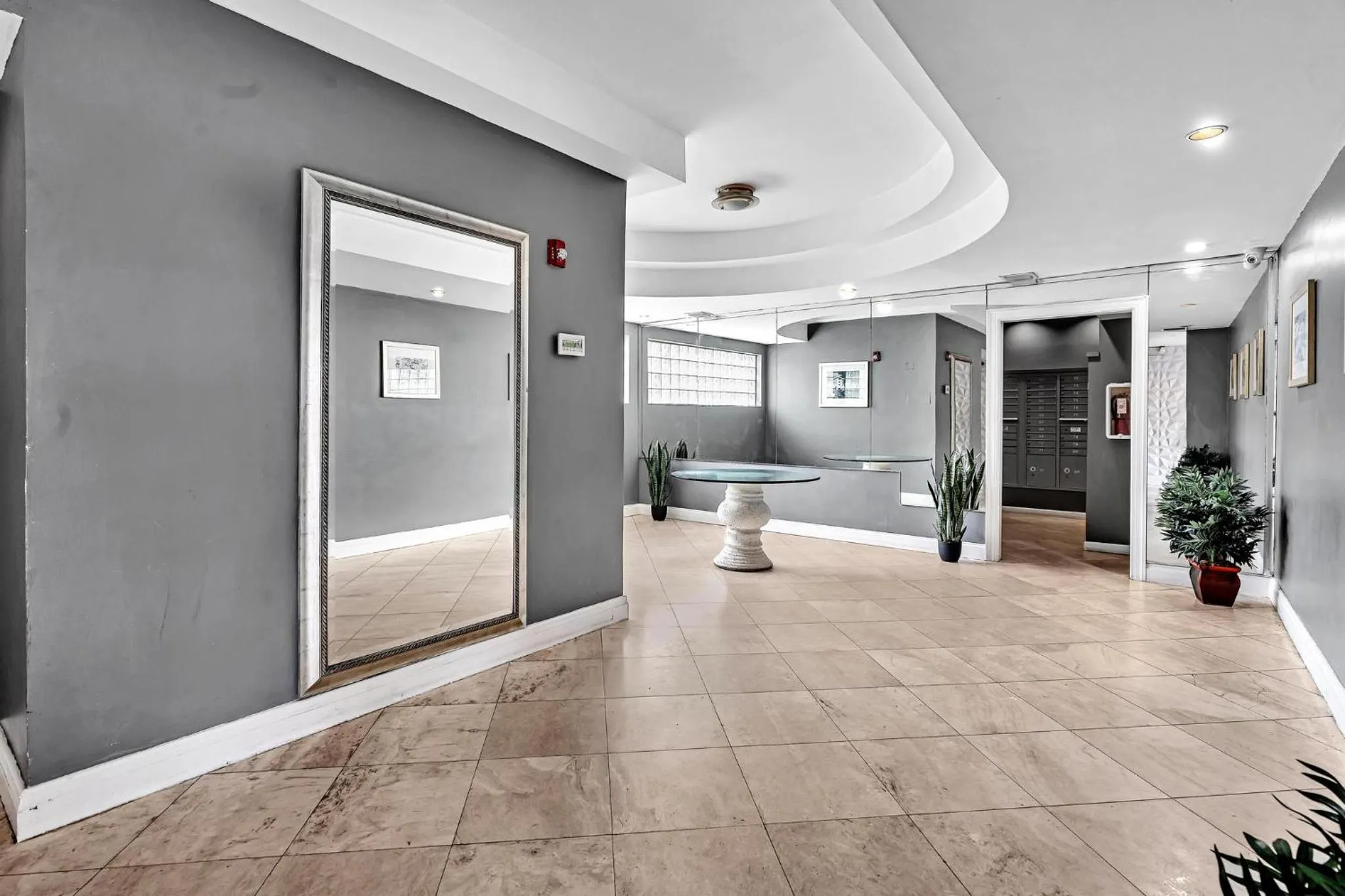 Facade/entrance in 1 bedroom in the BEST location in South Beach !