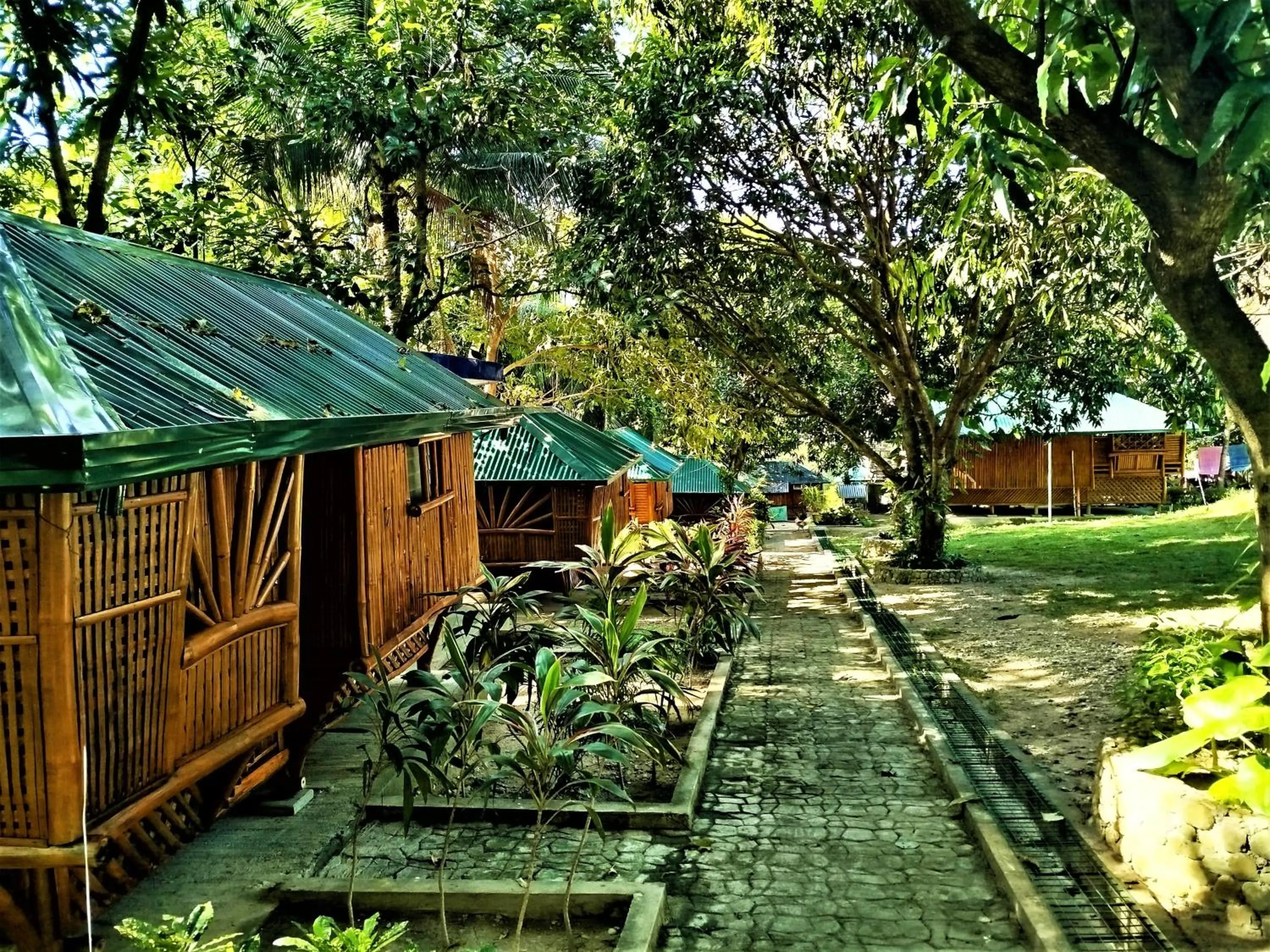 Garden in Rea's Bamboo Resort
