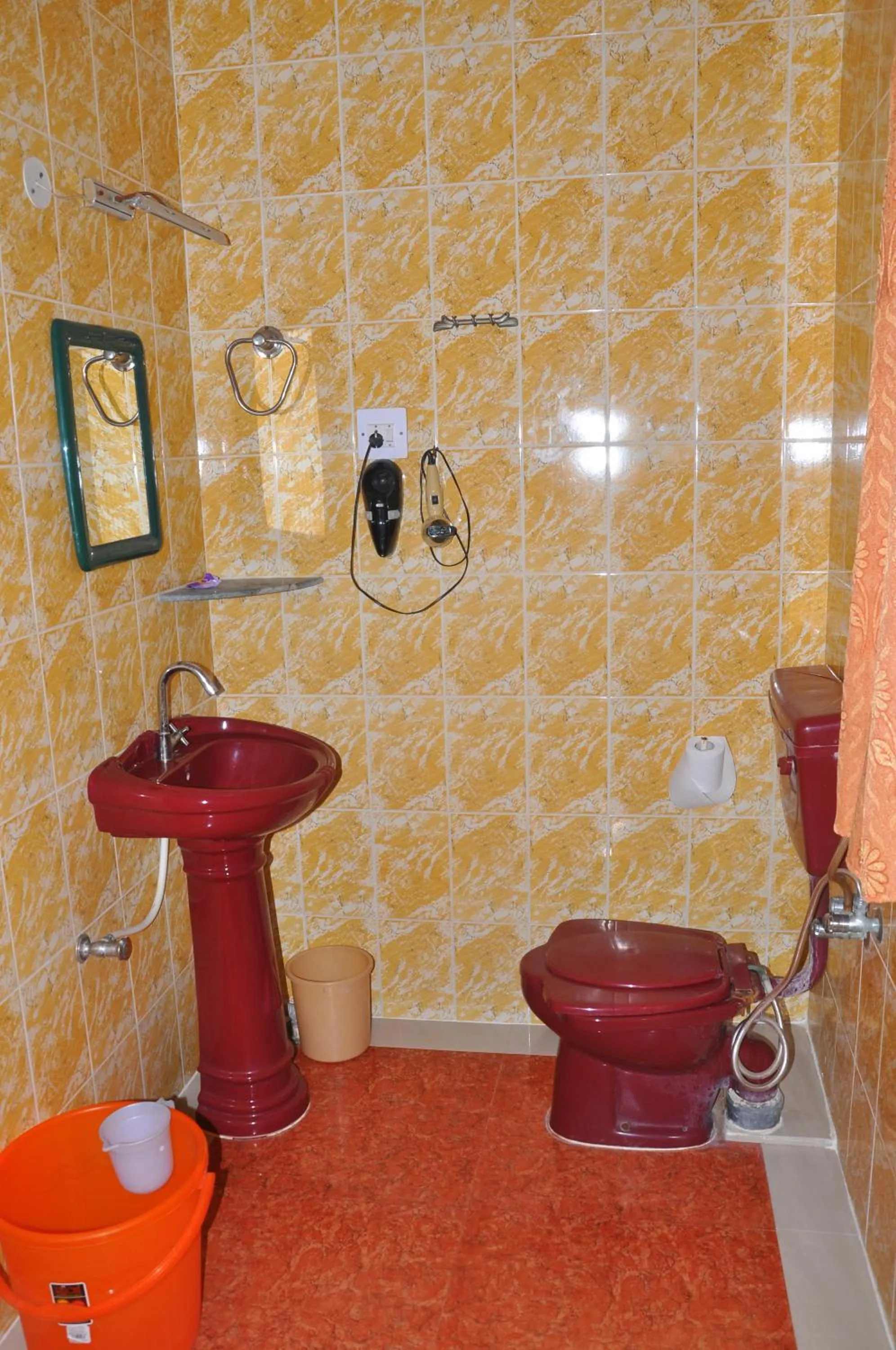Shower in Kasera Heritage View