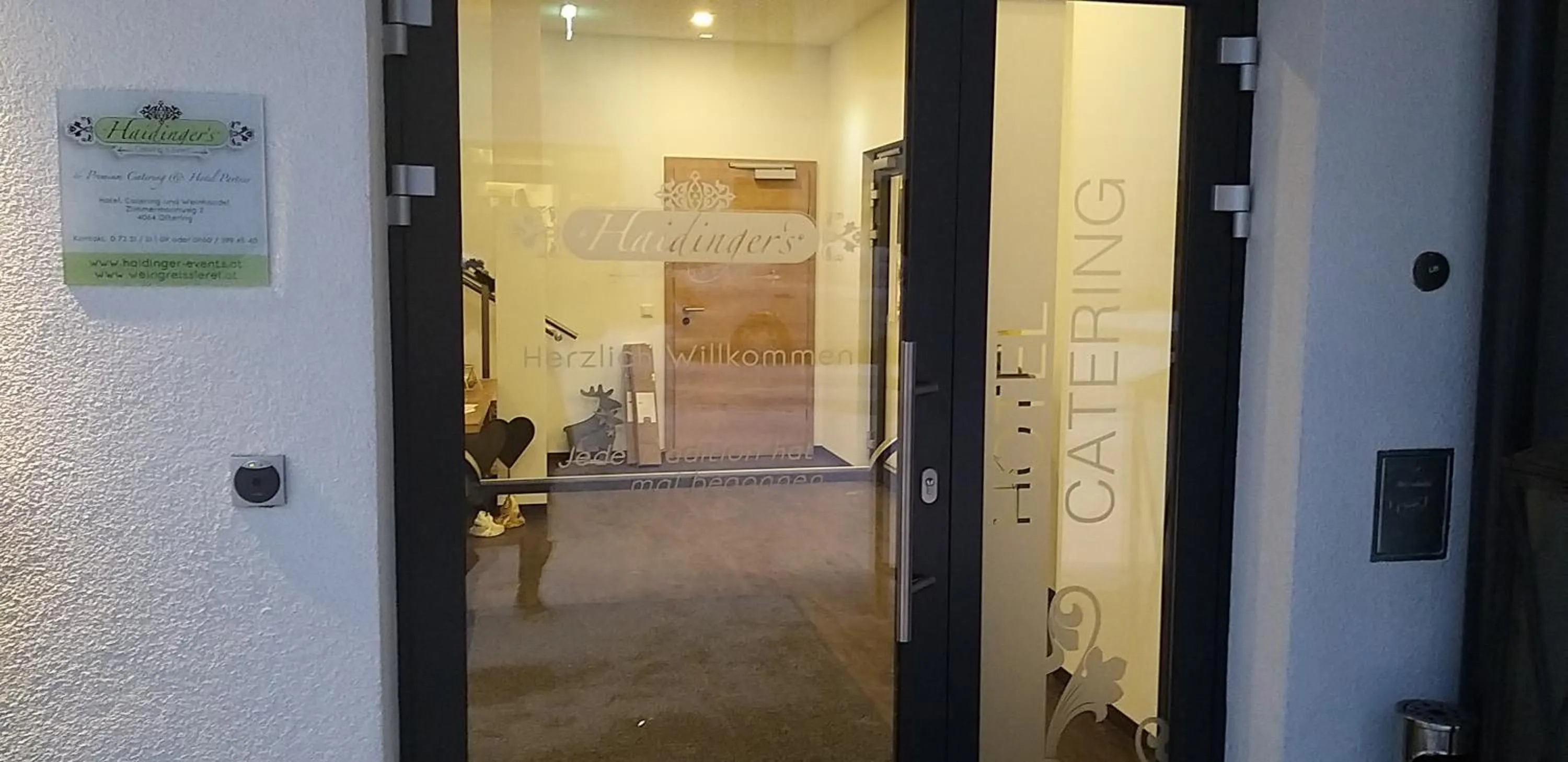 Facade/entrance in Haidinger's Boutique Domizil