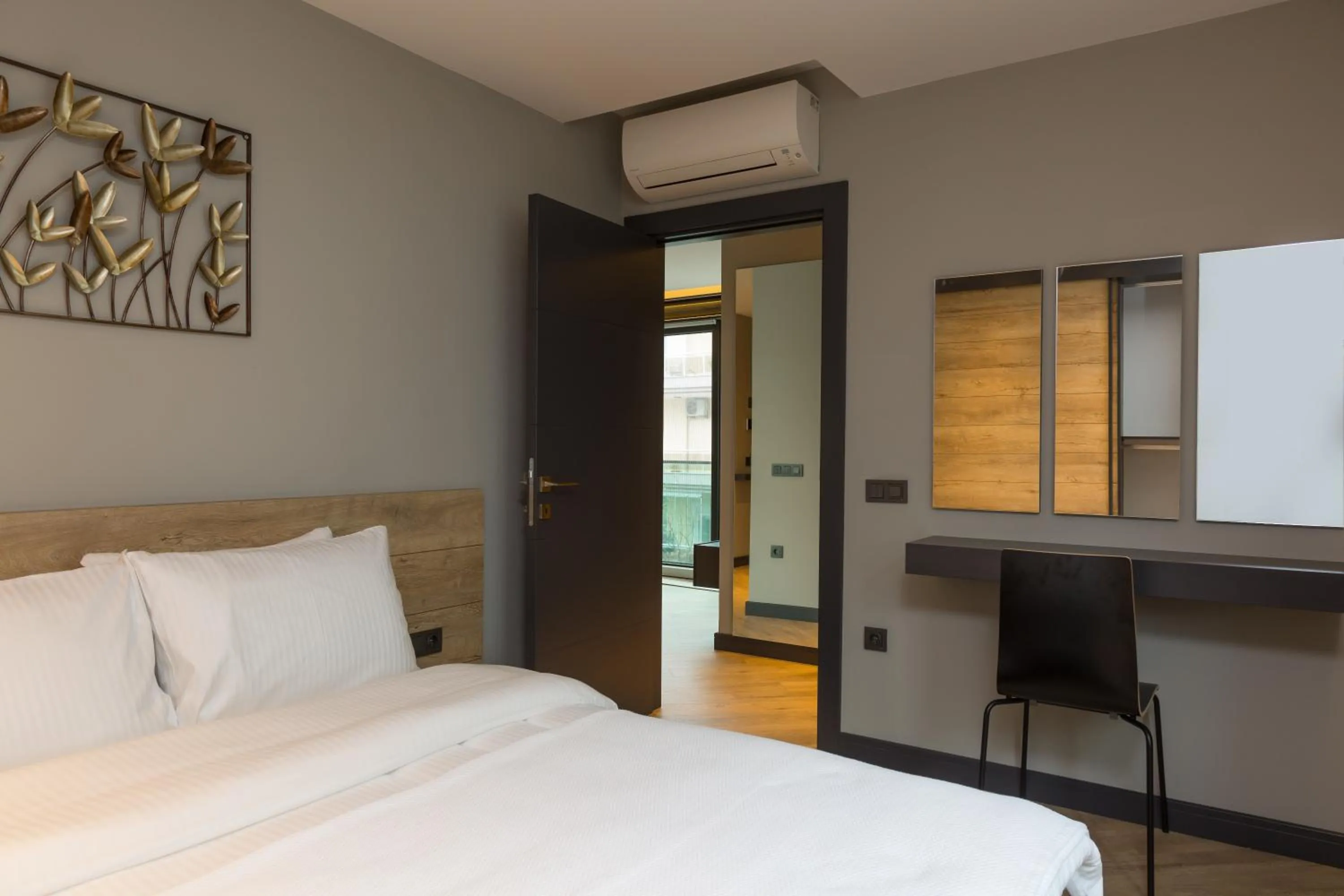 Bedroom, Bed in Z-Suites