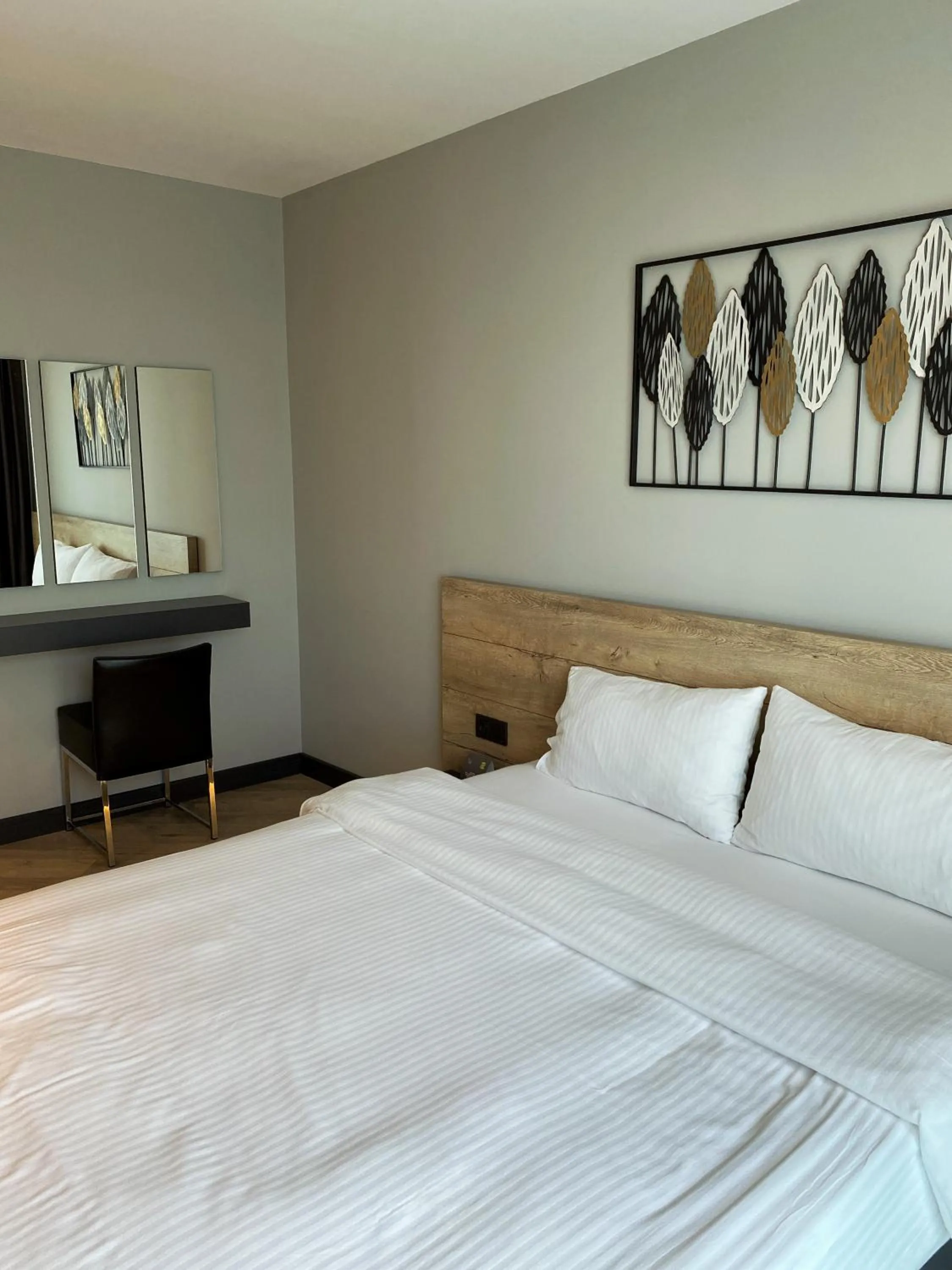 Bedroom, Bed in Z-Suites