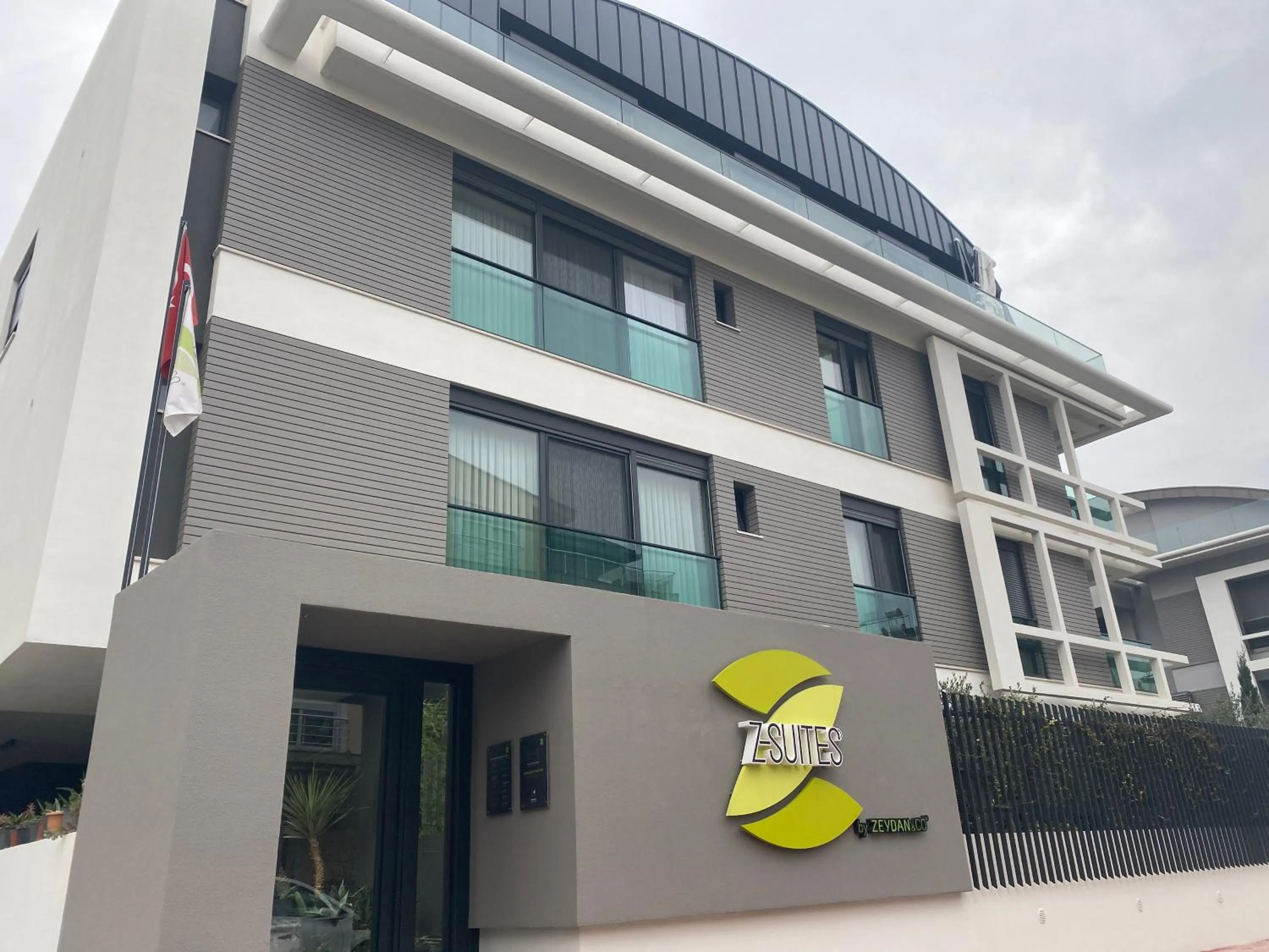 Property building in Z-Suites