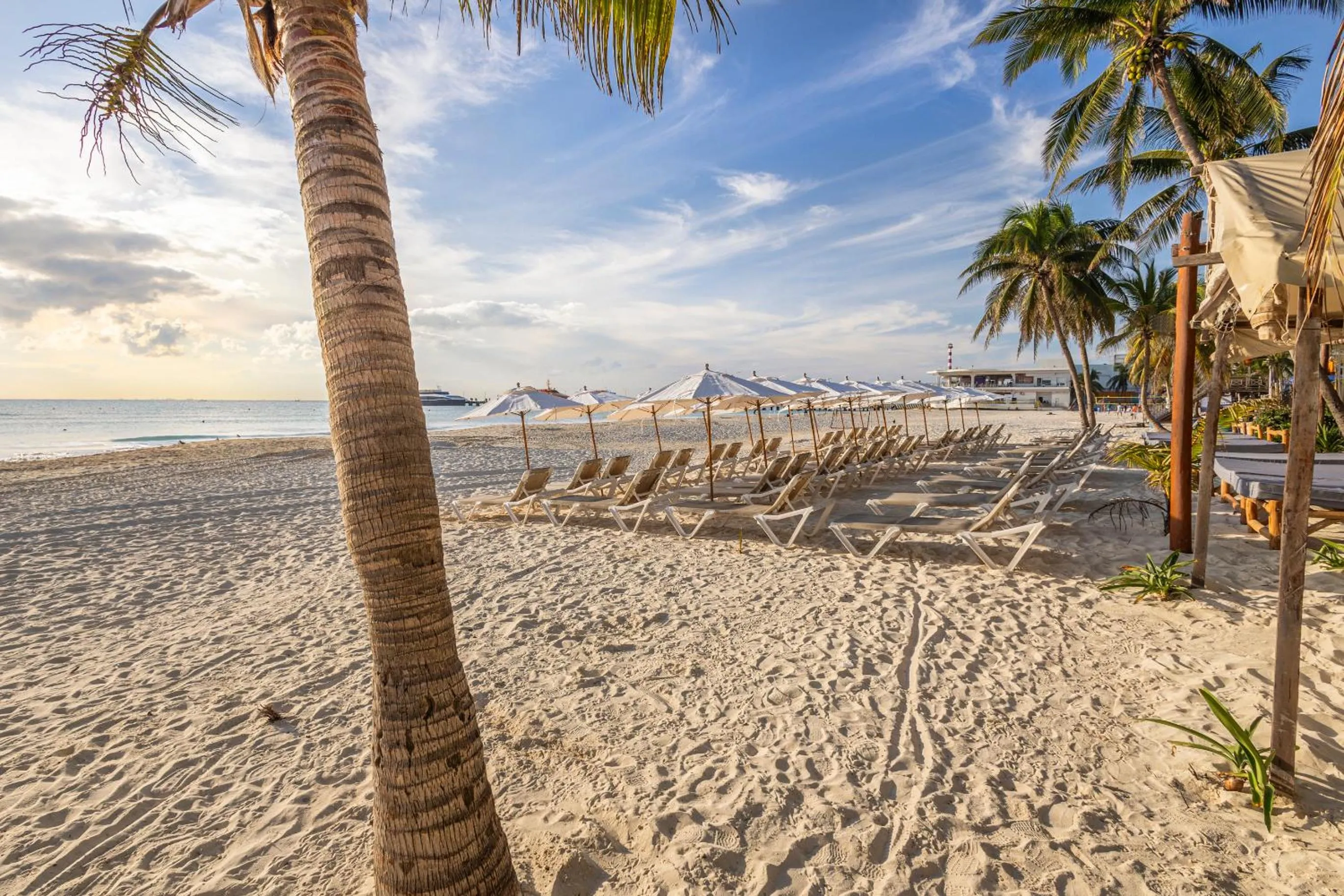 Day in Areia Playa del Carmen - Beach Front Hotel