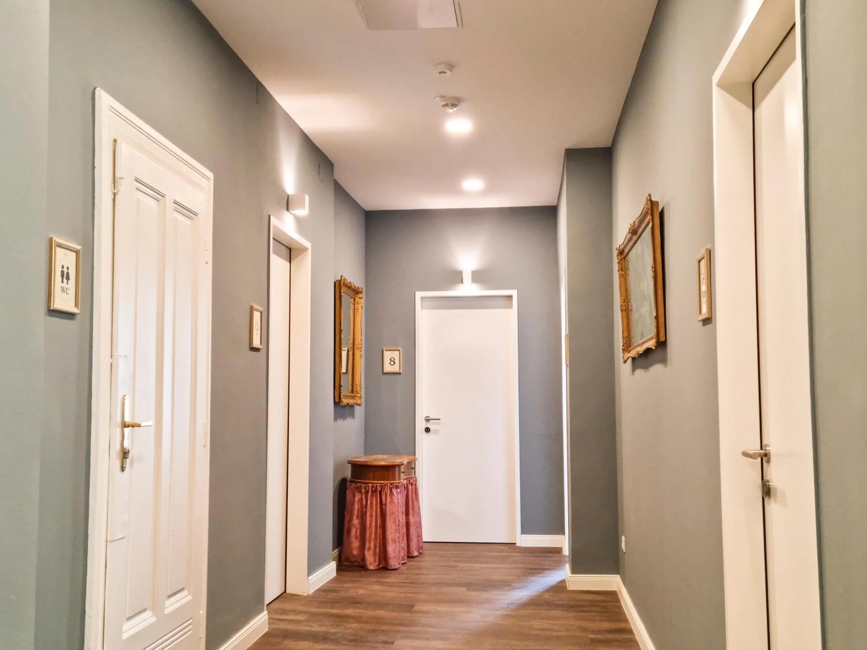 Lobby or reception in Pension Mozart - Newly Renovated