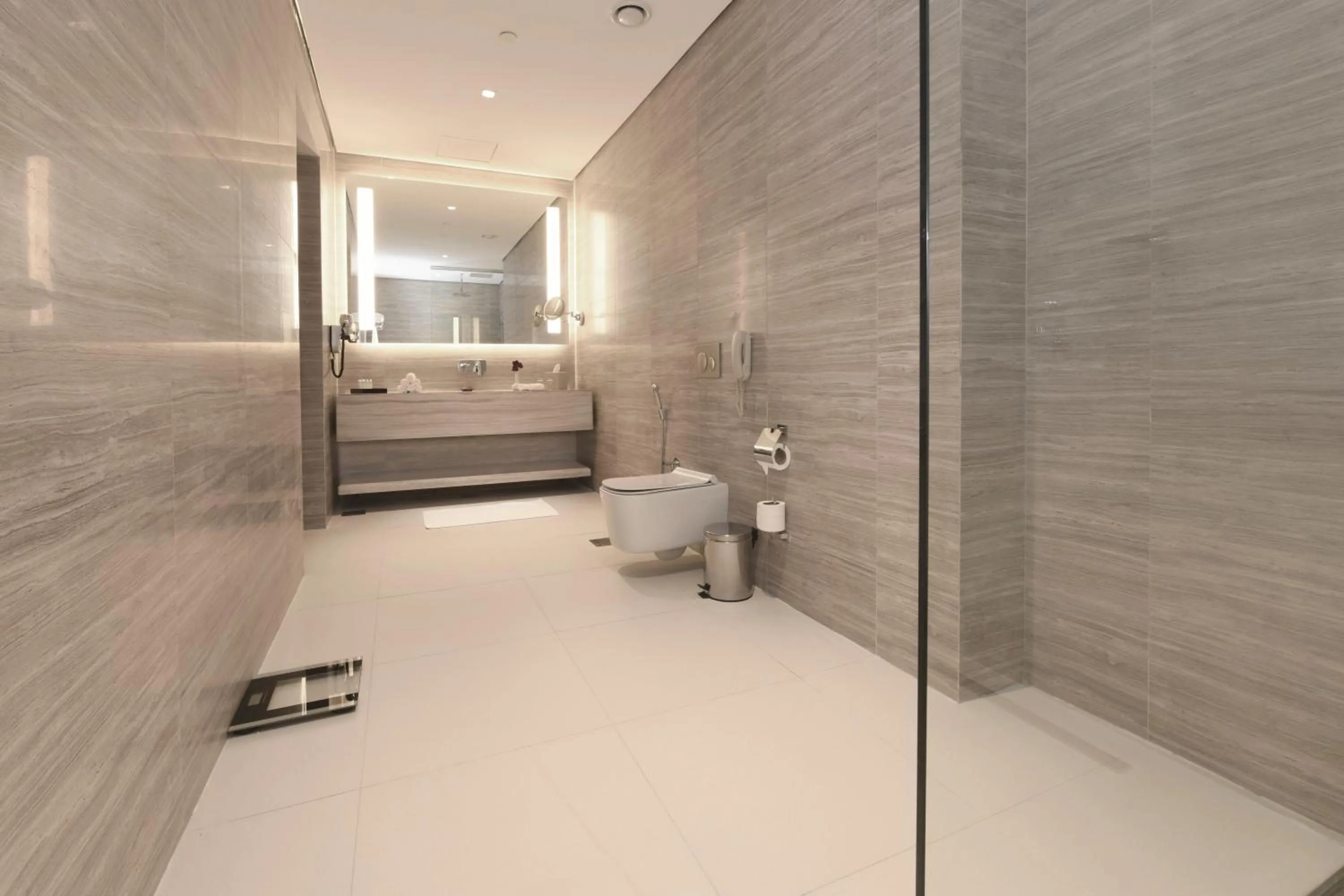 Bathroom in Golden Tulip Riyadh Convention and Exhibition Center