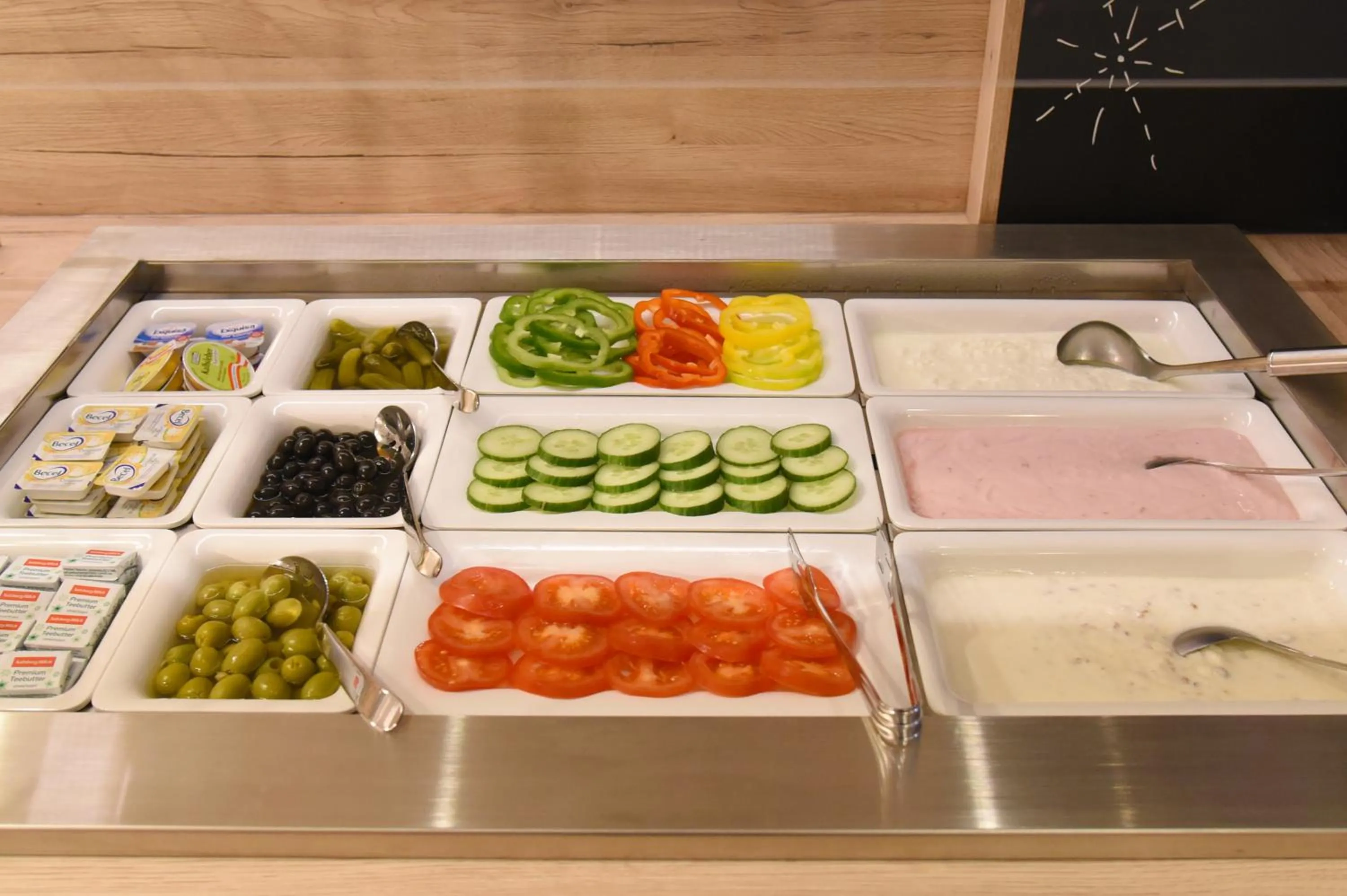 Buffet breakfast in Am Neutor Hotel Salzburg Zentrum