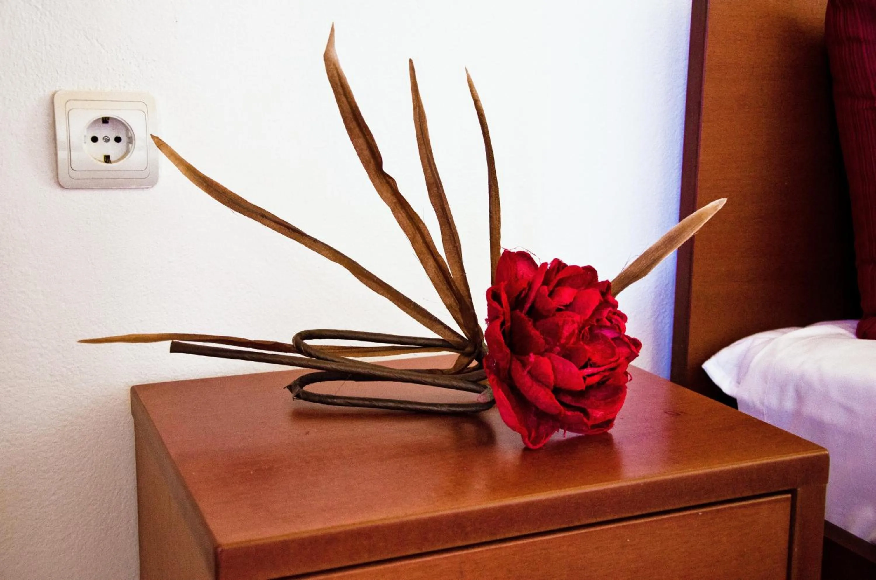 Bedroom, Bed in Yiannis Manos Hotel Resort