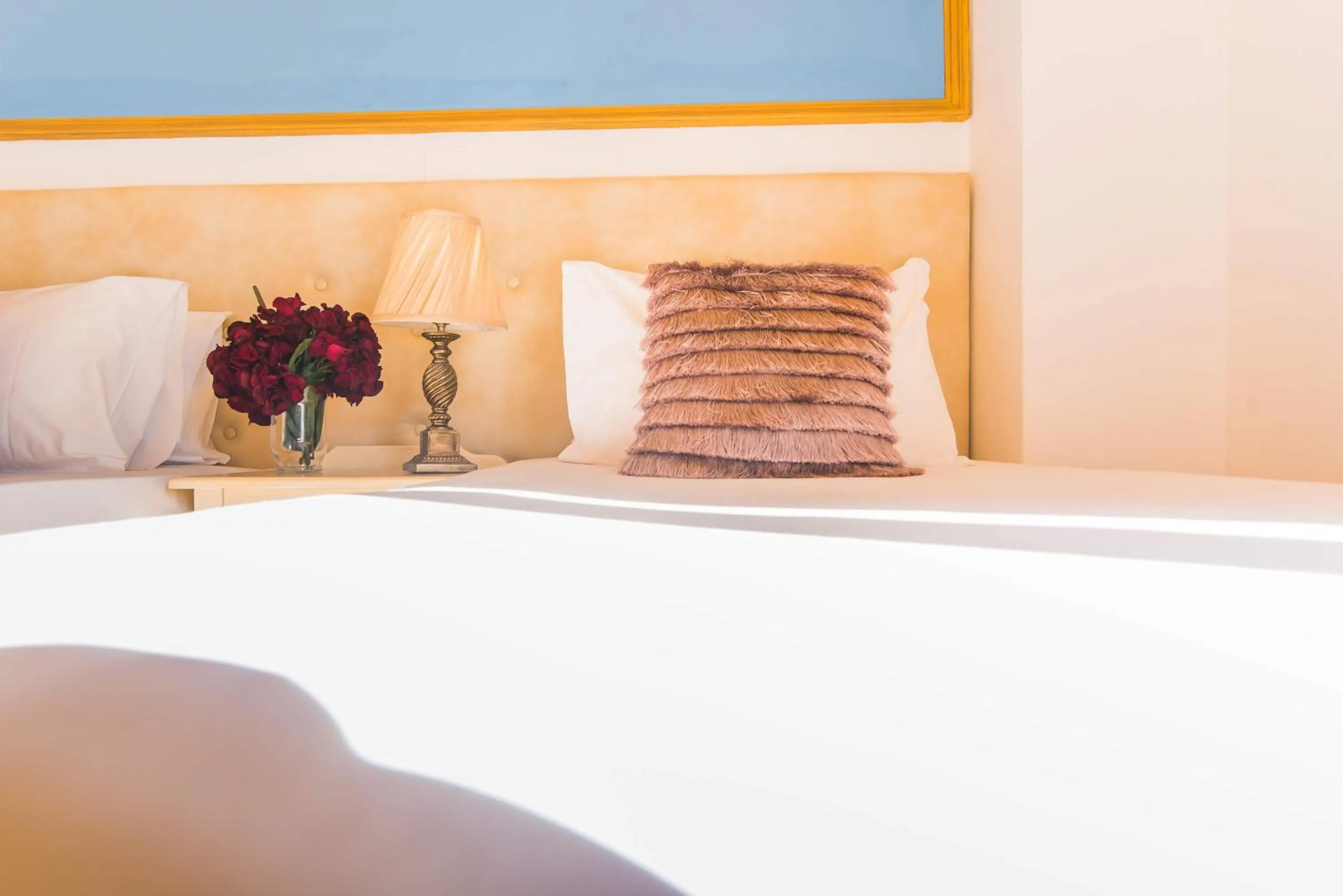 Bedroom, Bed in Yiannis Manos Hotel Resort