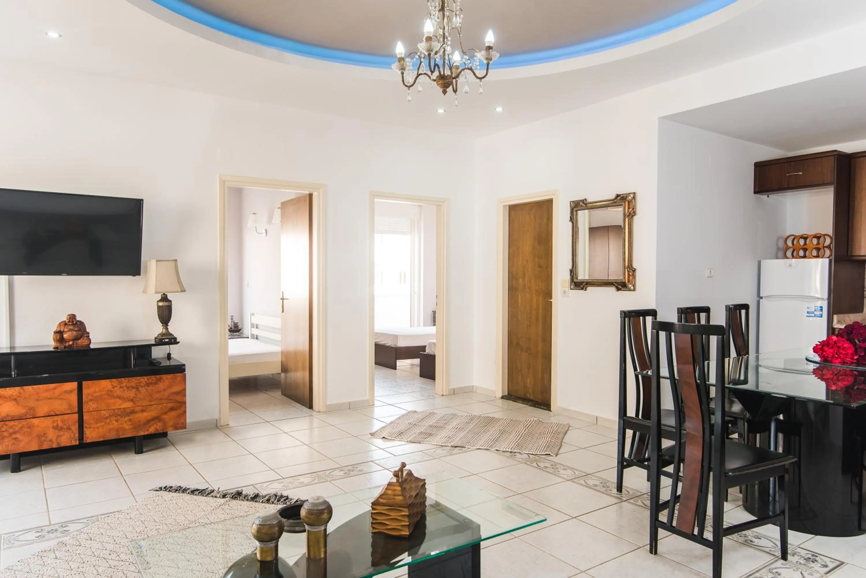 Kitchen or kitchenette, Bed in Yiannis Manos Hotel Resort