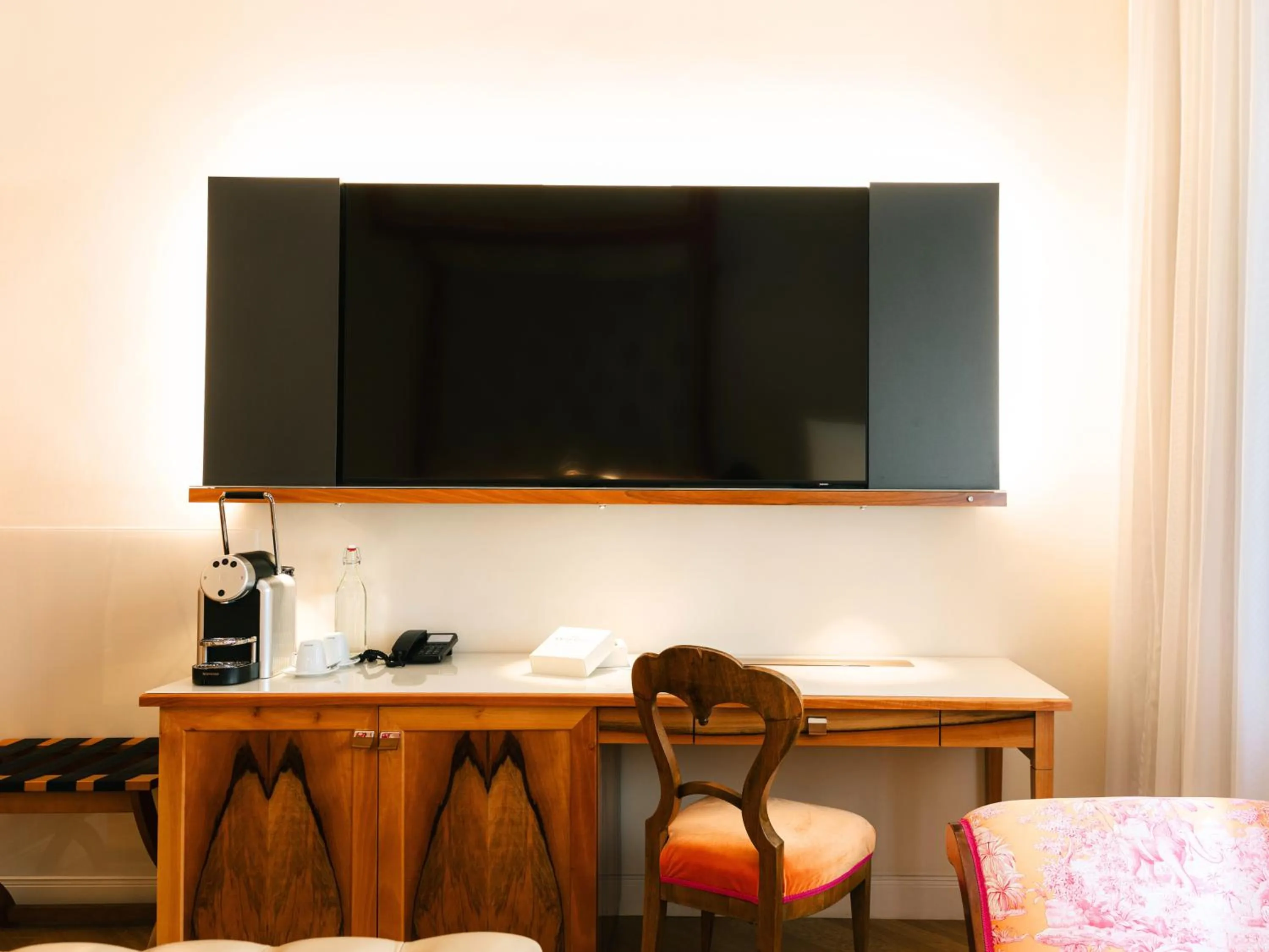 TV and multimedia in Hotel Kaiserhof Wien