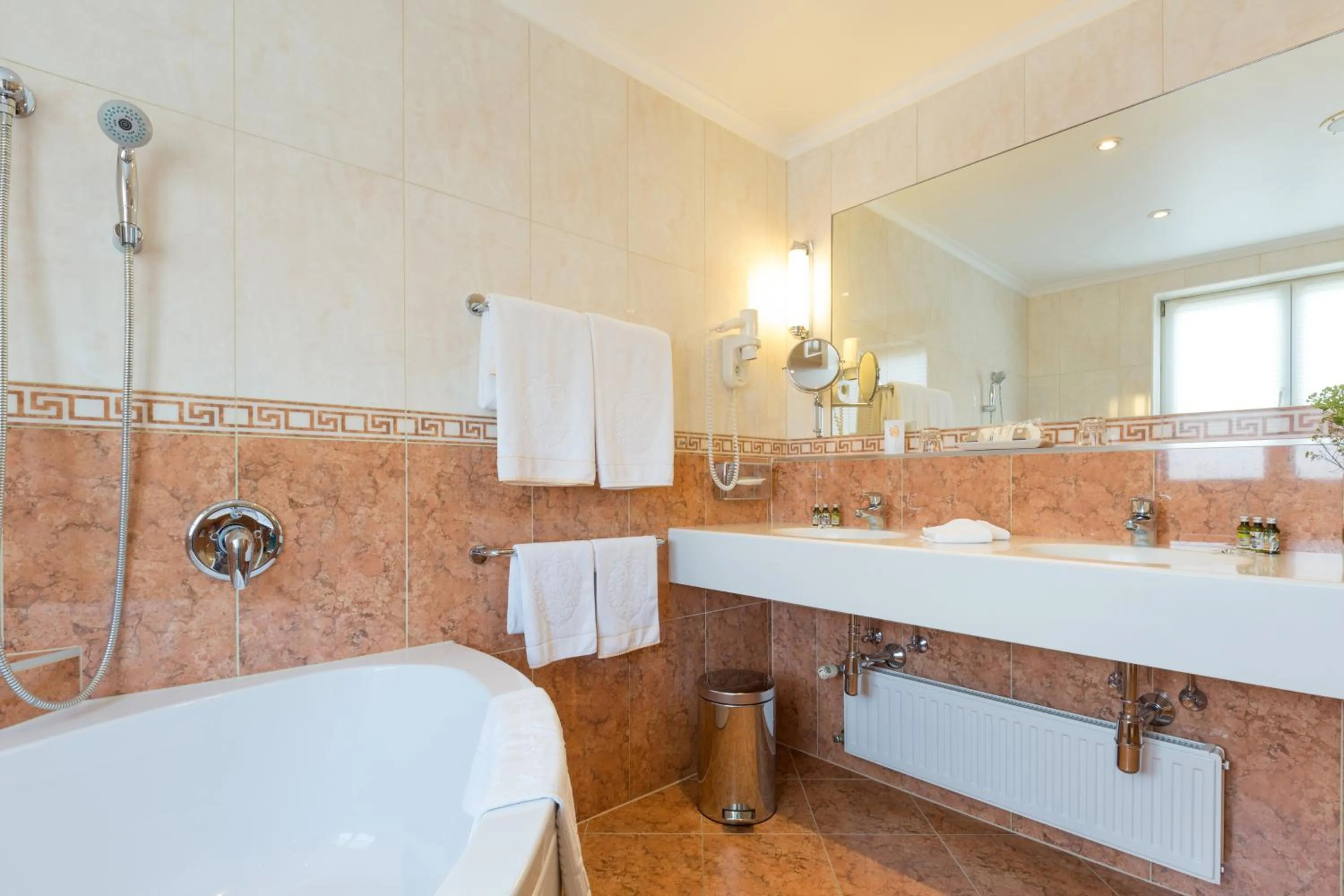 Bathroom in Hotel Kaiserhof Wien