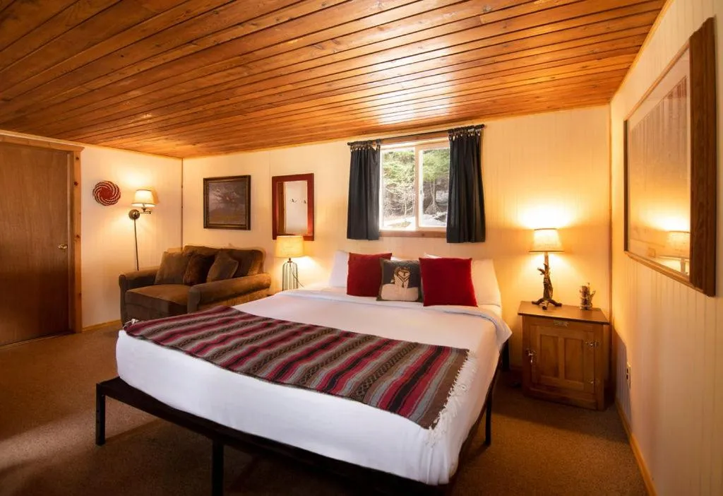 Bed in Lochsa Lodge