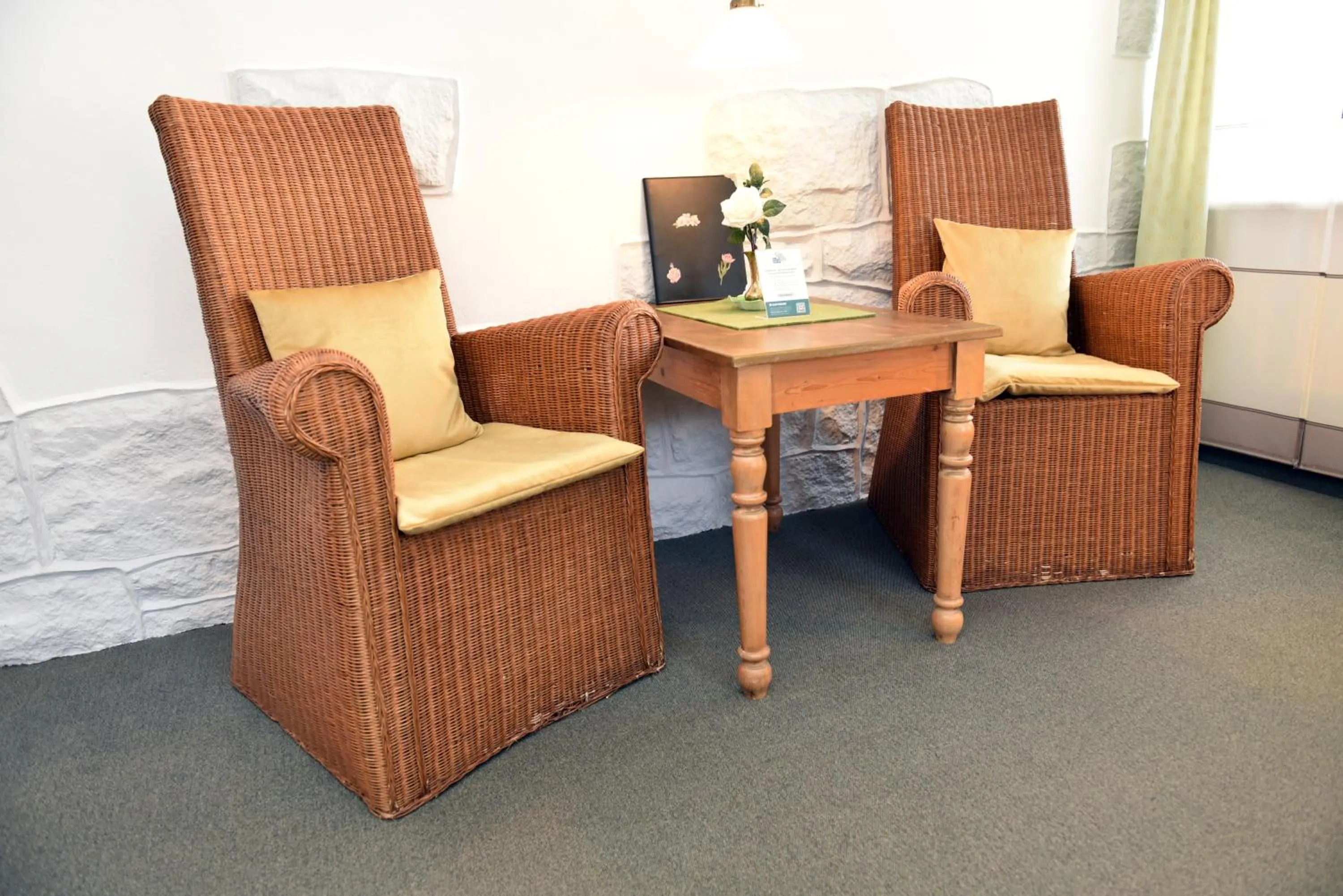 Photo of the whole room in Hotel-Pension Teutonia