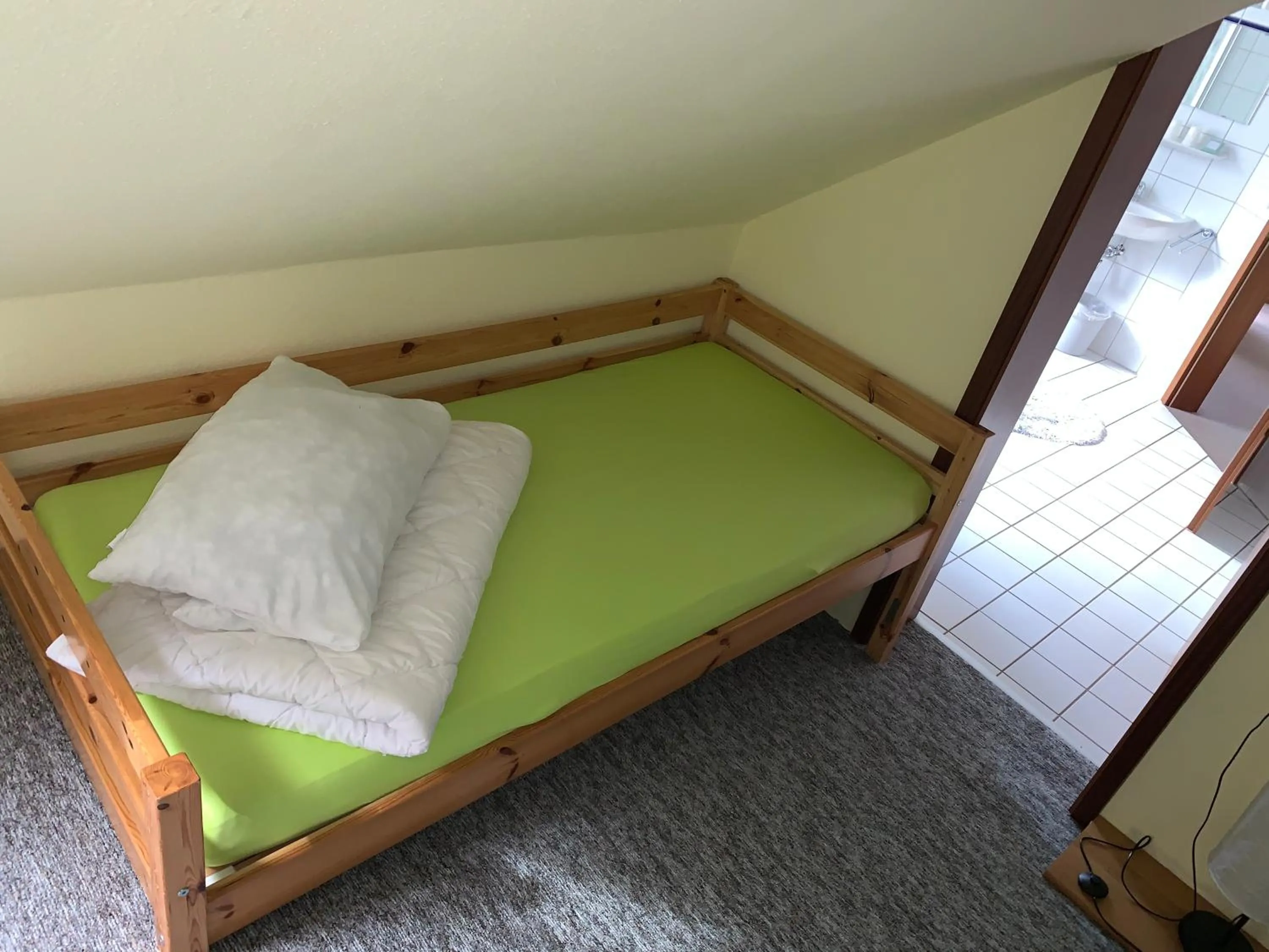 Bedroom, Bed in Hotel-Pension Teutonia