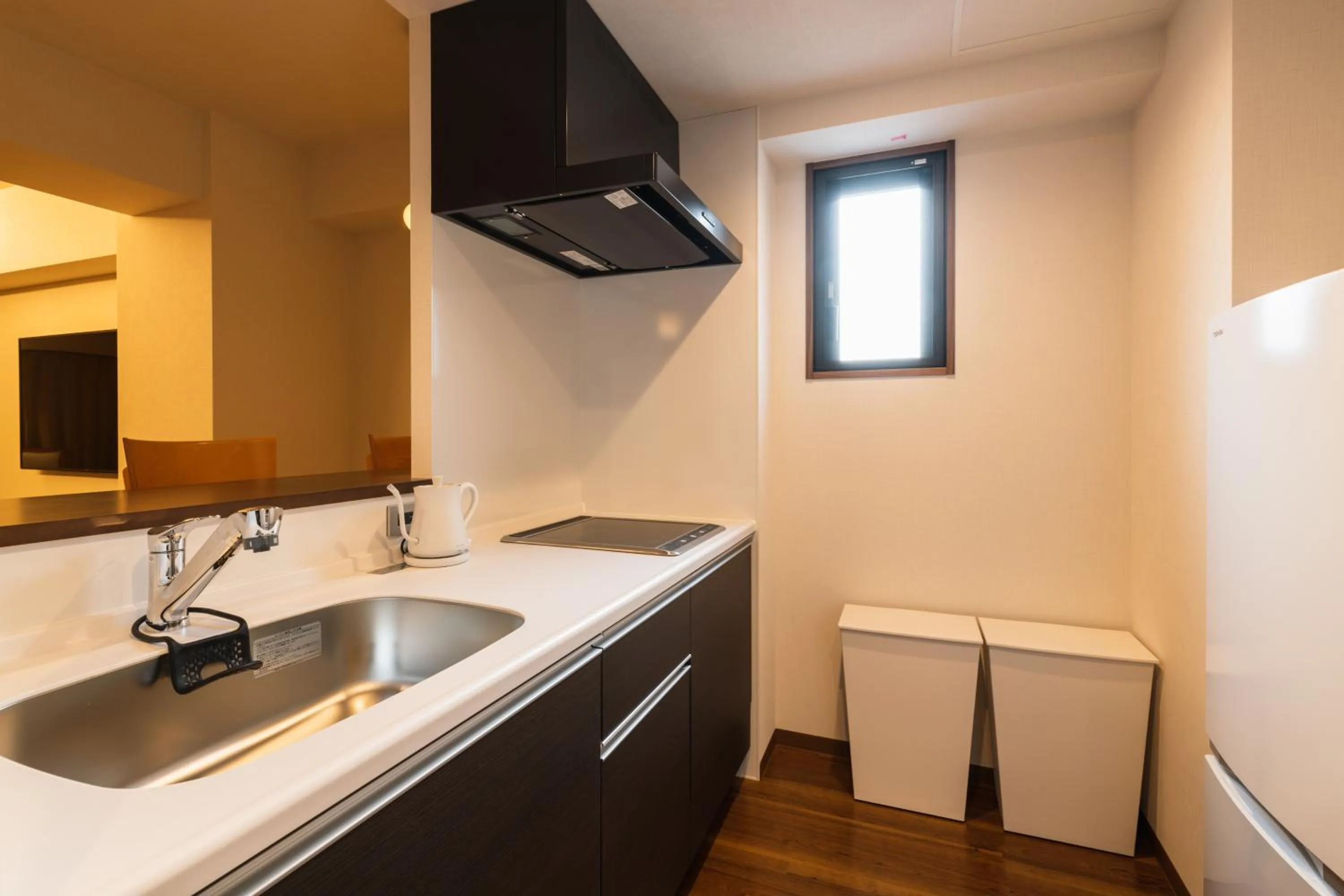 Kitchen or kitchenette in Hotel Iori ホテル庵