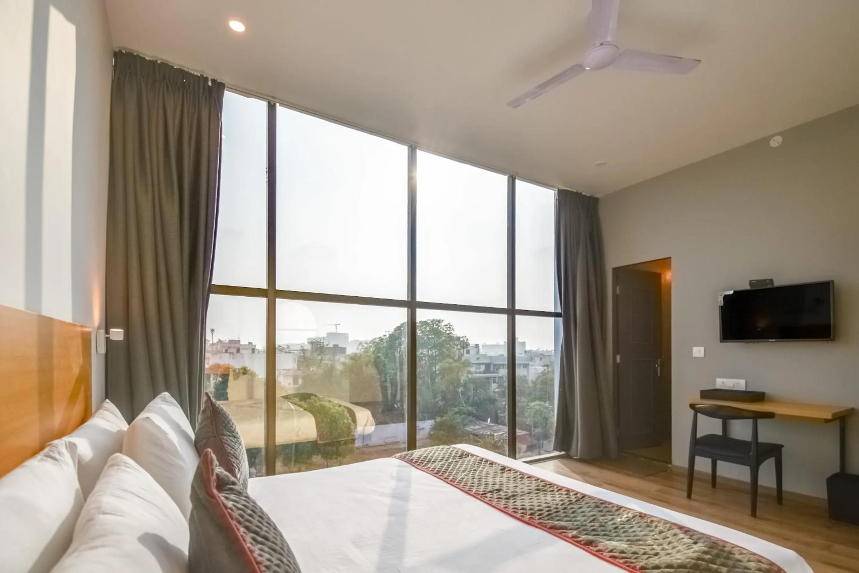 Bedroom, Bed in Hotel O KG Estate