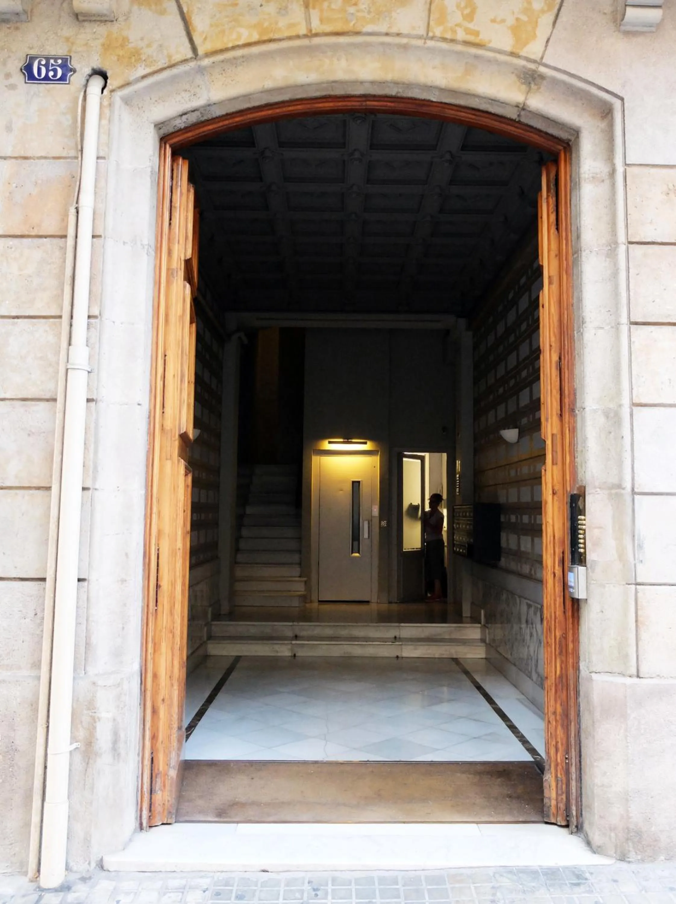 Facade/entrance in Fabrizzio's Petit