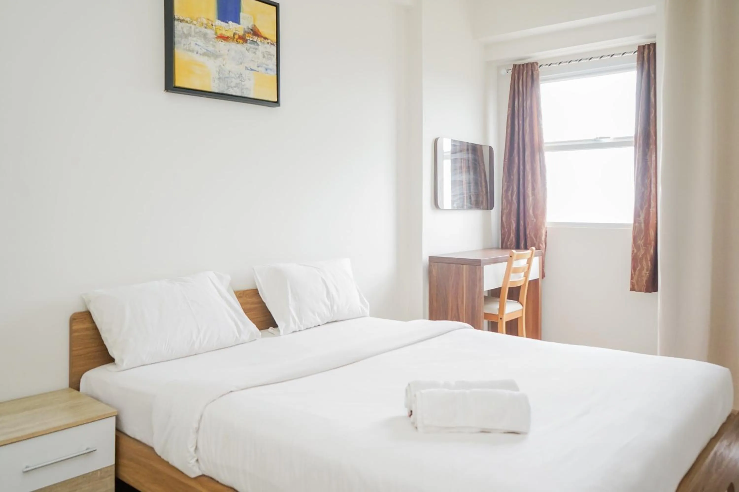 Comfy Studio with Minimalist Design Parkland Avenue Apartment By Travelio