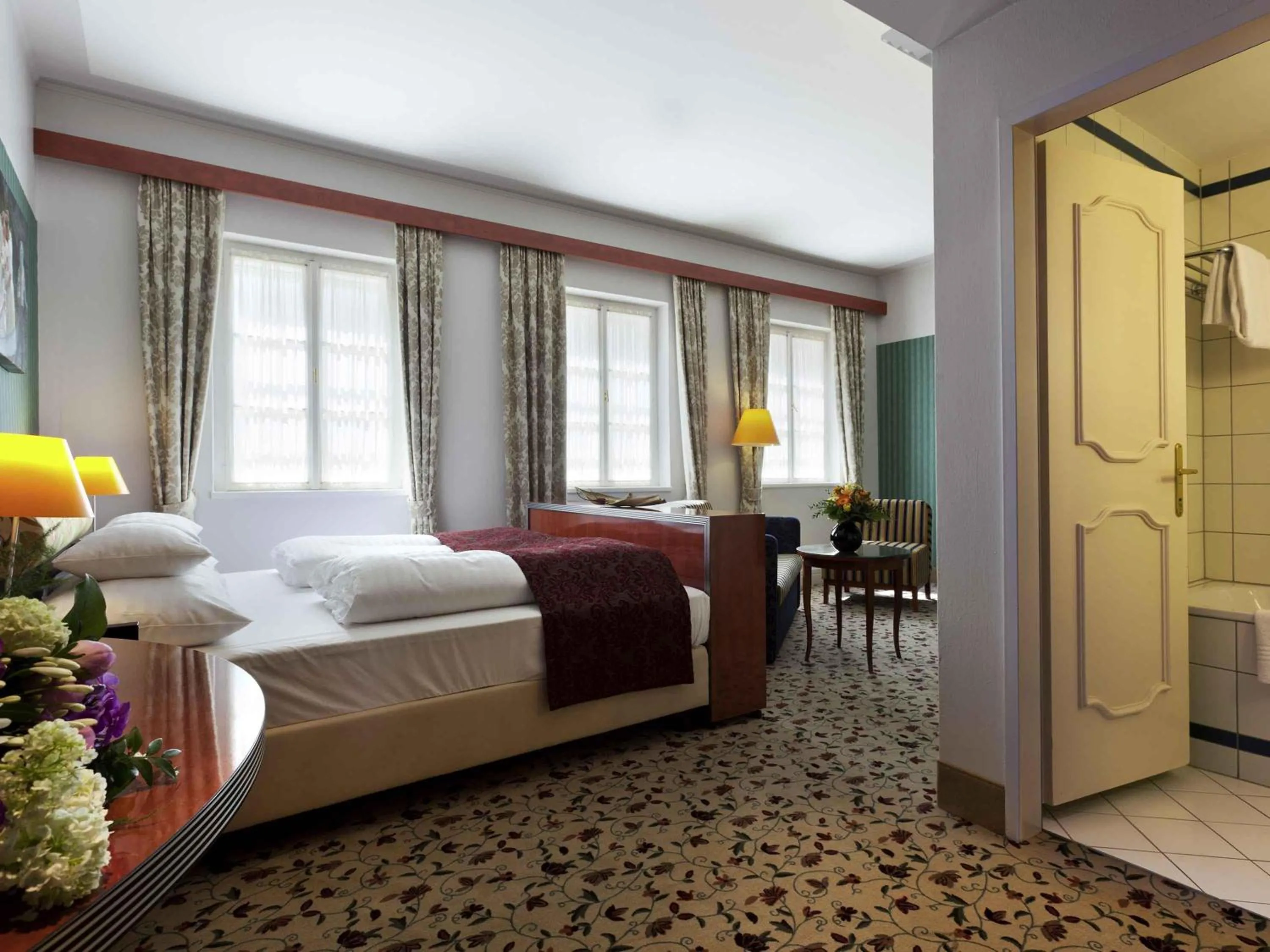 Bedroom, Bed in Mercure Grand Hotel Biedermeier Wien