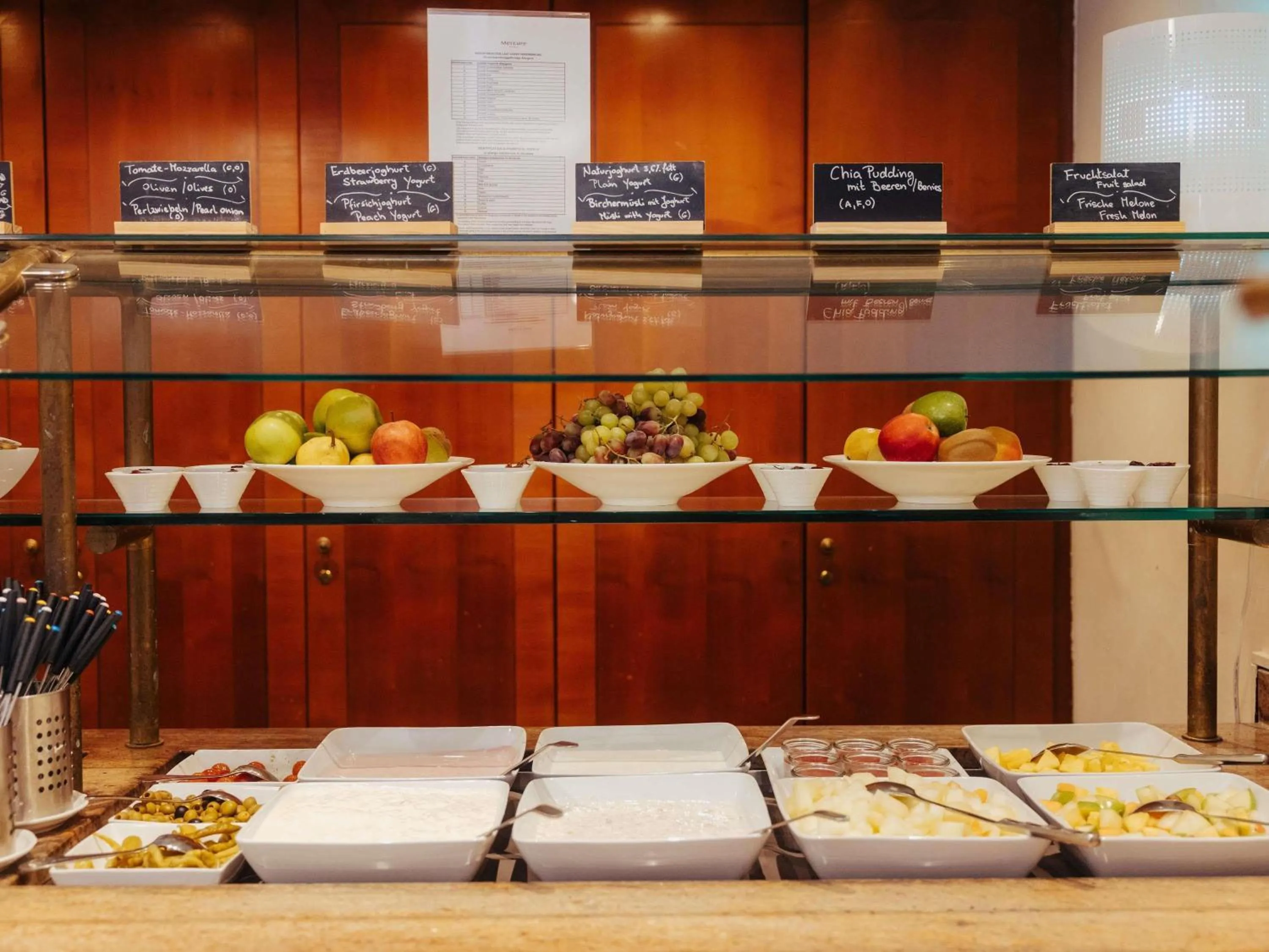 Breakfast in Mercure Grand Hotel Biedermeier Wien