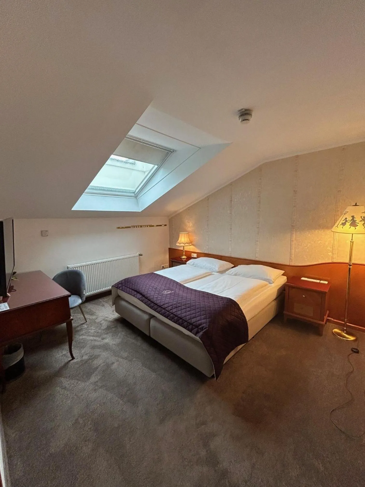 Bedroom, Bed in Hotel Am Schubertring