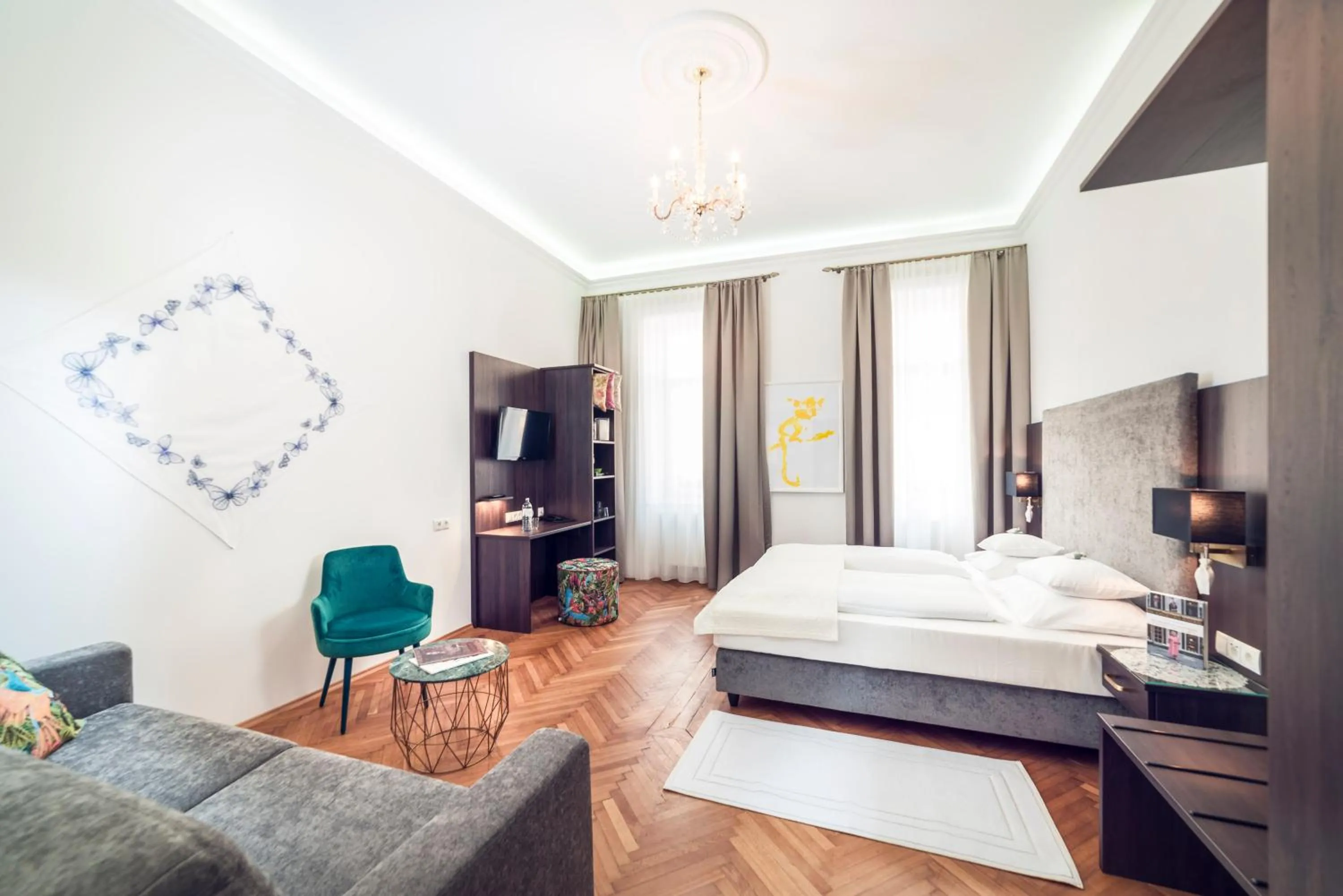 Decorative detail, Bed in BoutiqueHOTEL Donauwalzer