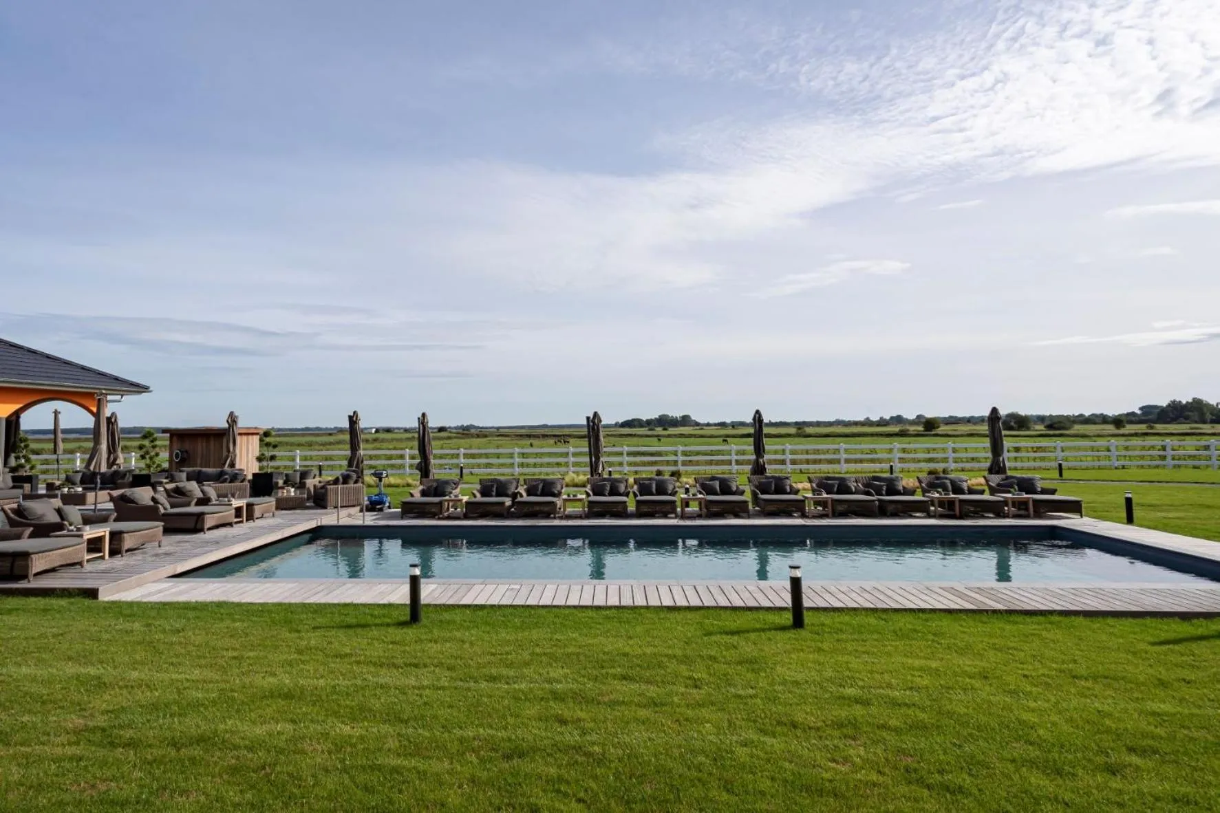 Garden view in Luxus Resort Rügen Residenz Kubitzer Bodden