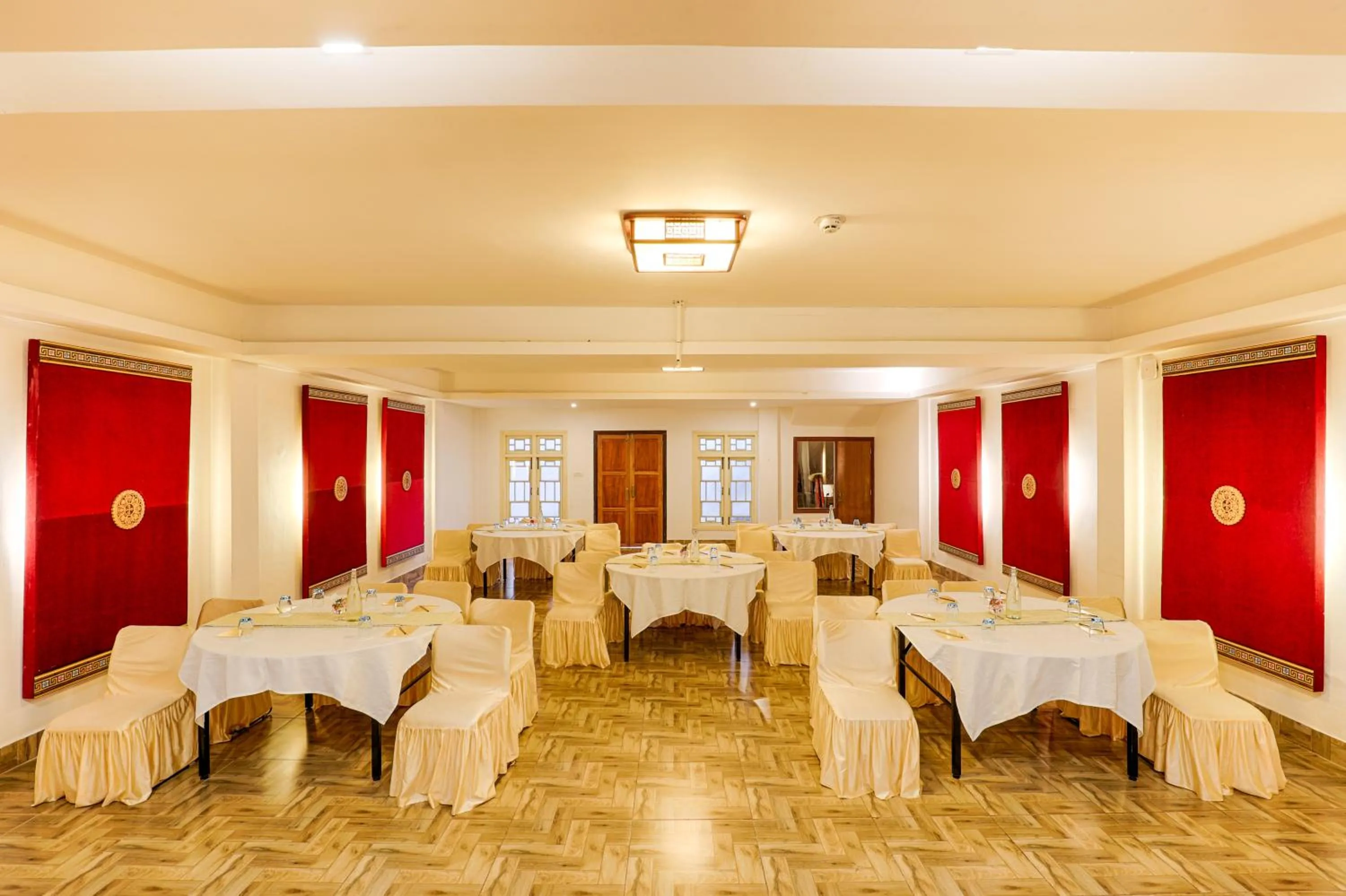 Meeting/conference room in The Chumbi Mountain Retreat & Spa, A Club Mahindra Associate
