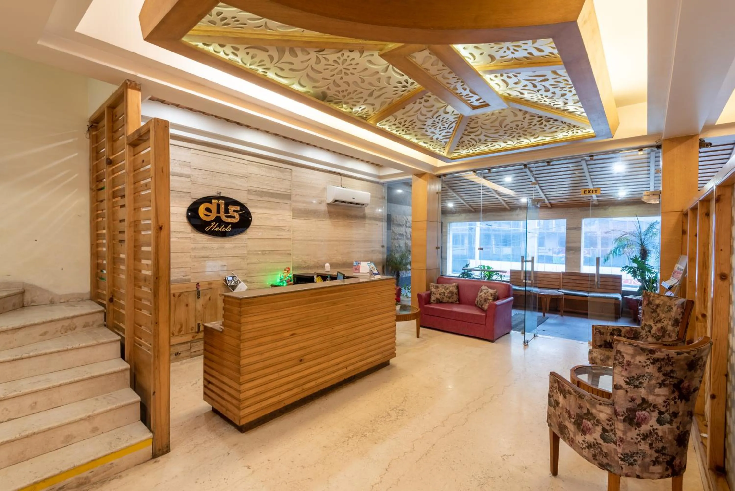 Lobby or reception in Spring Valley Resorts by DLS Hotels