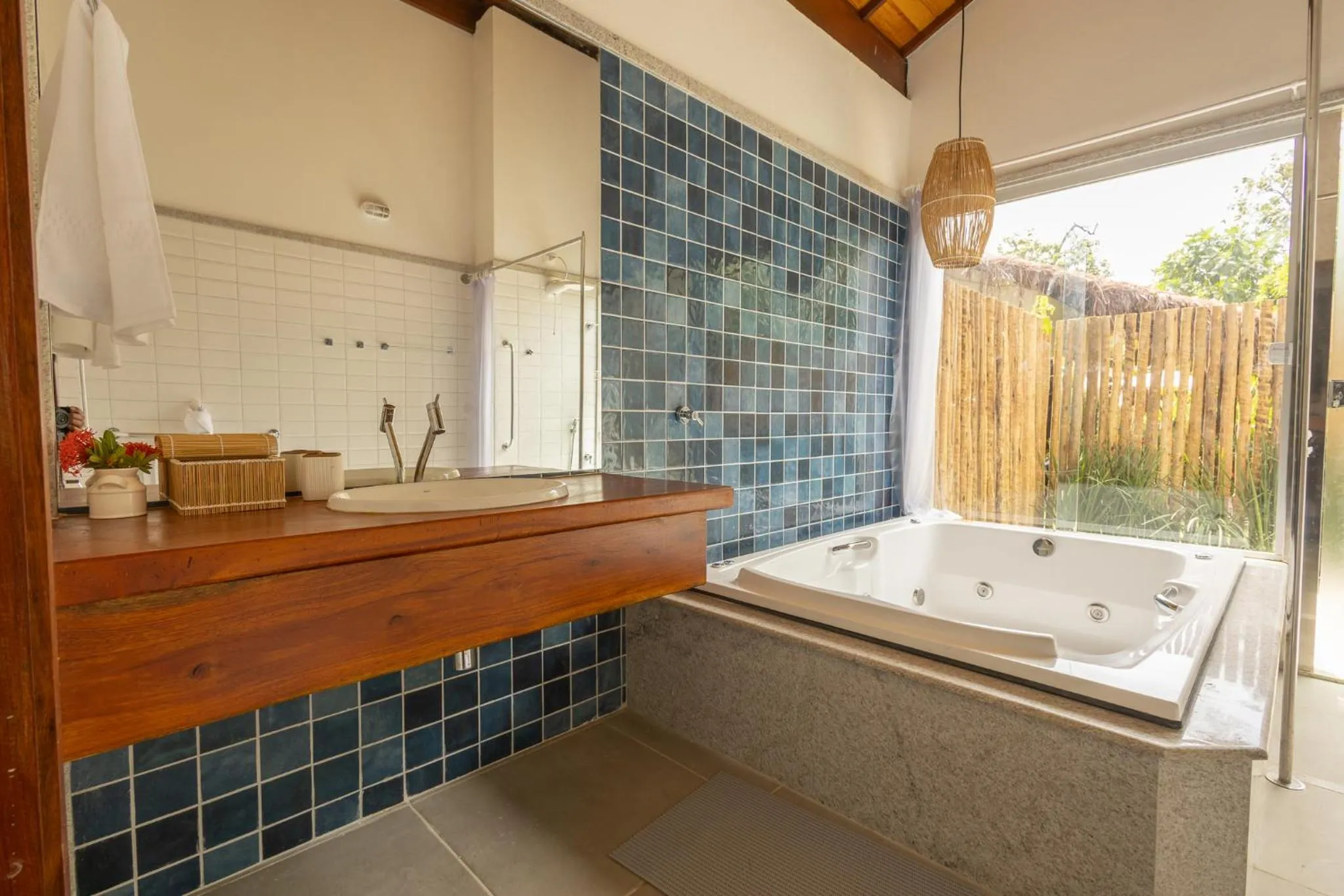 Bathroom in Bangalôs do Gameleiro