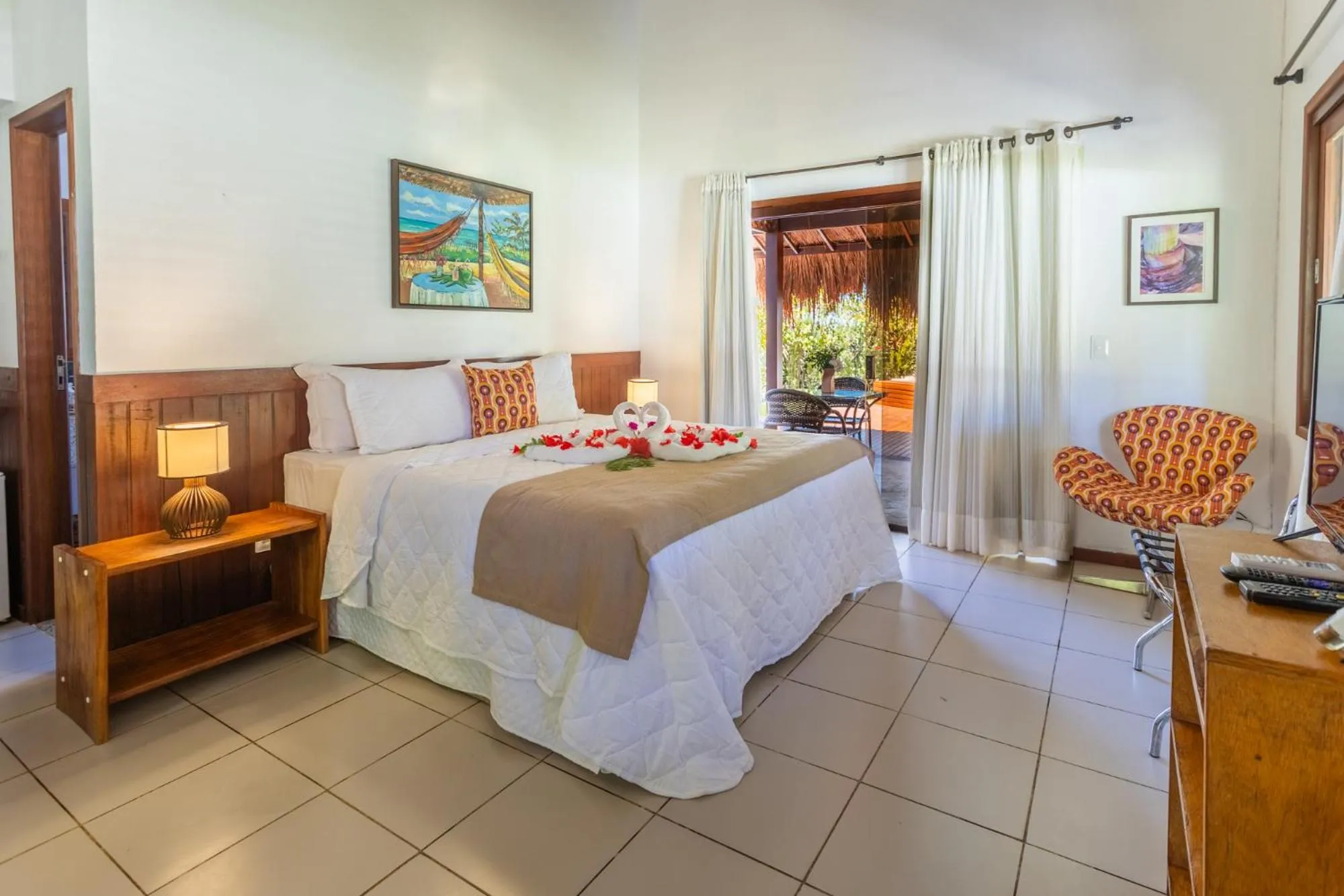 Photo of the whole room, Bed in Bangalôs do Gameleiro