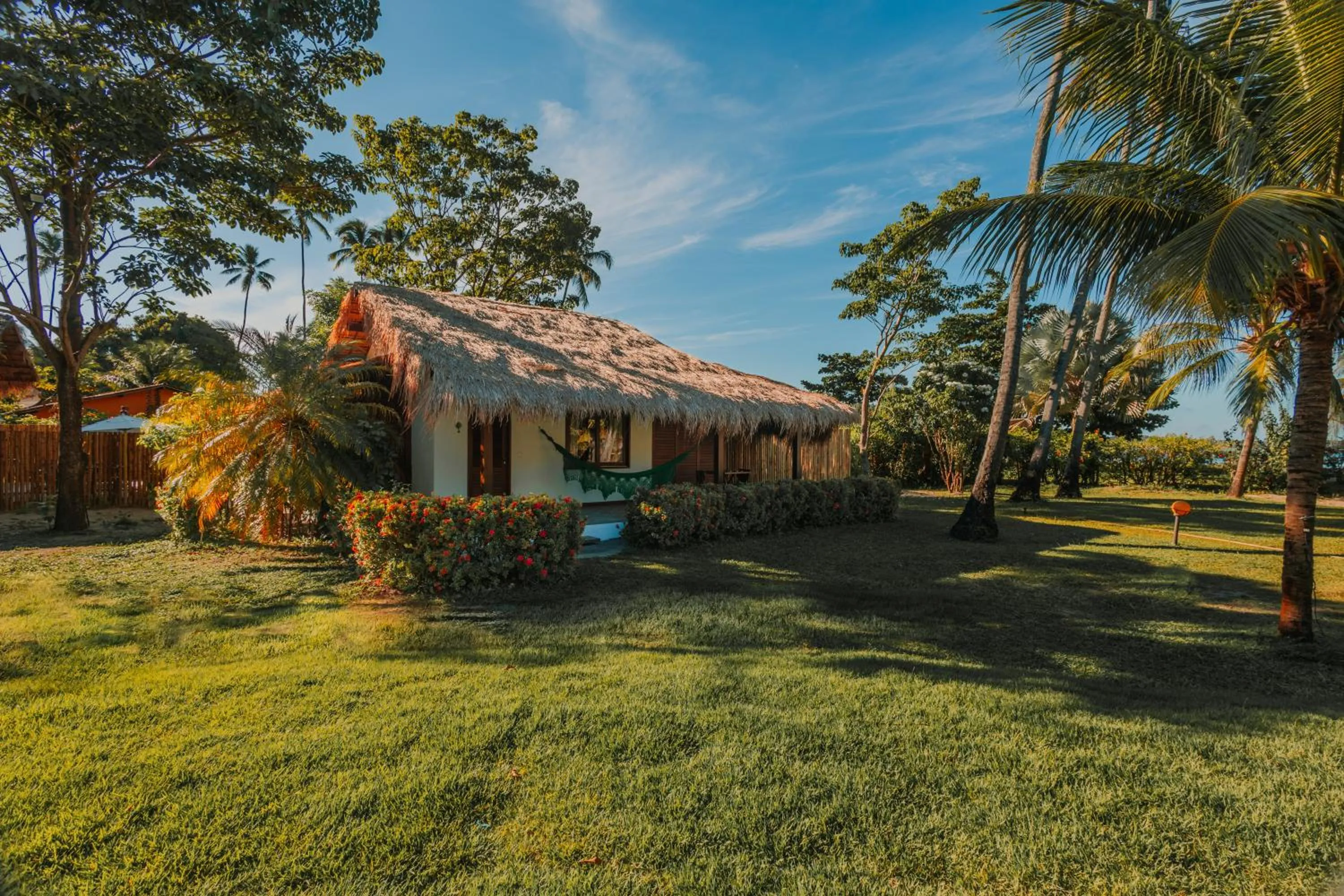Property building in Bangalôs do Gameleiro