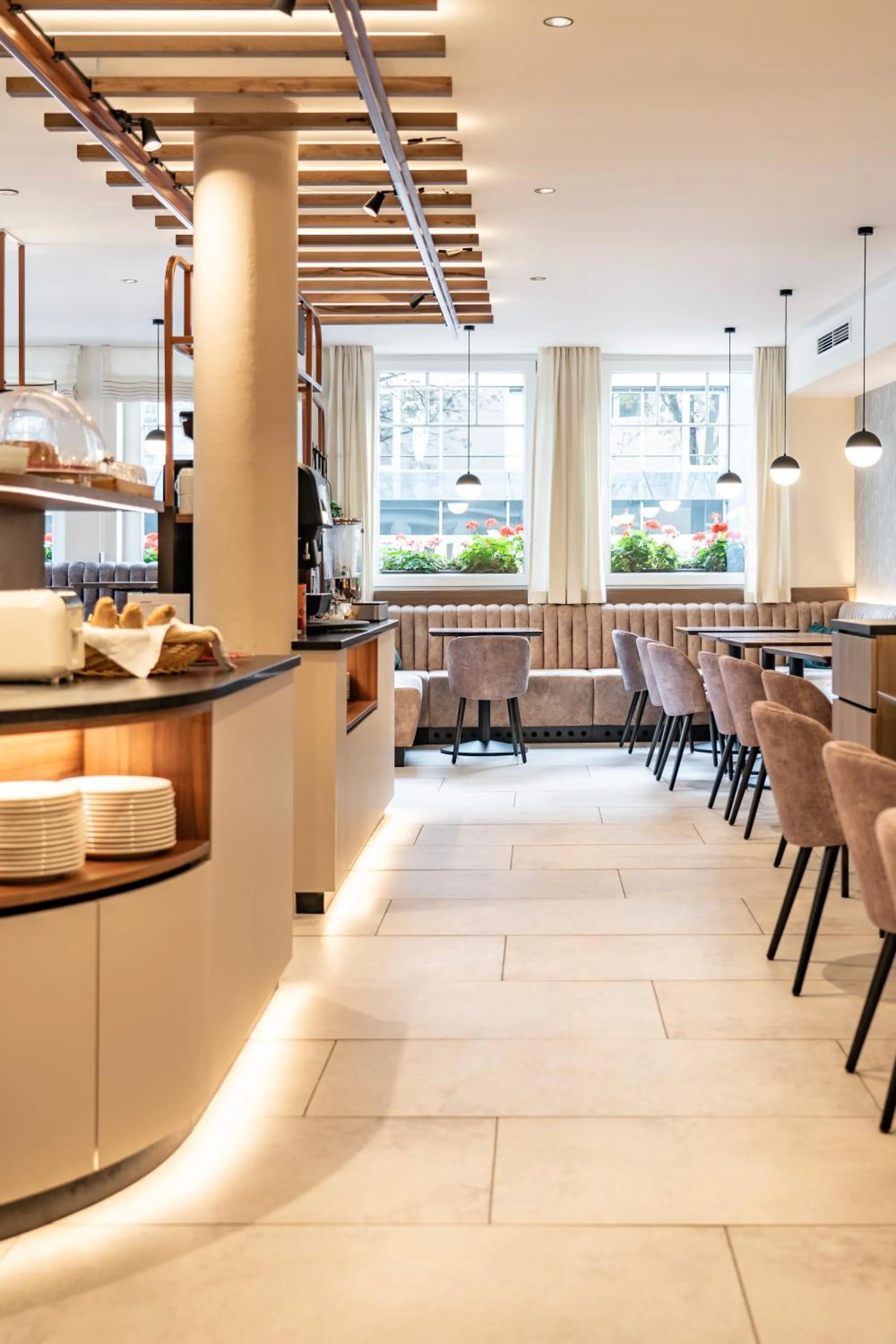 Breakfast in Hotel Lokomotive