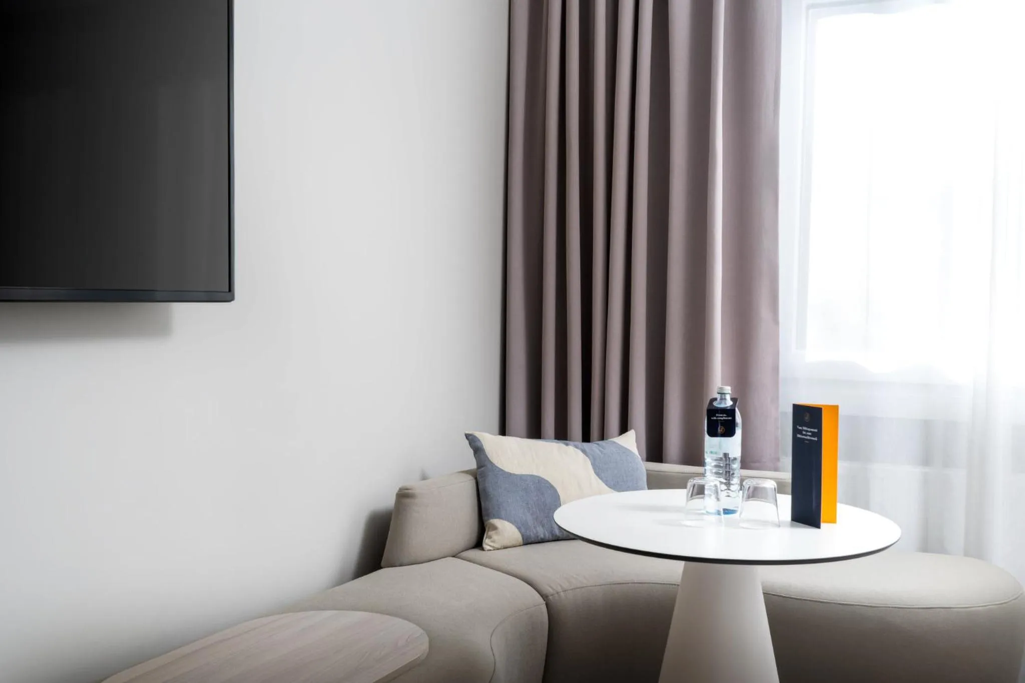 Photo of the whole room in voco Vienna Prater by IHG