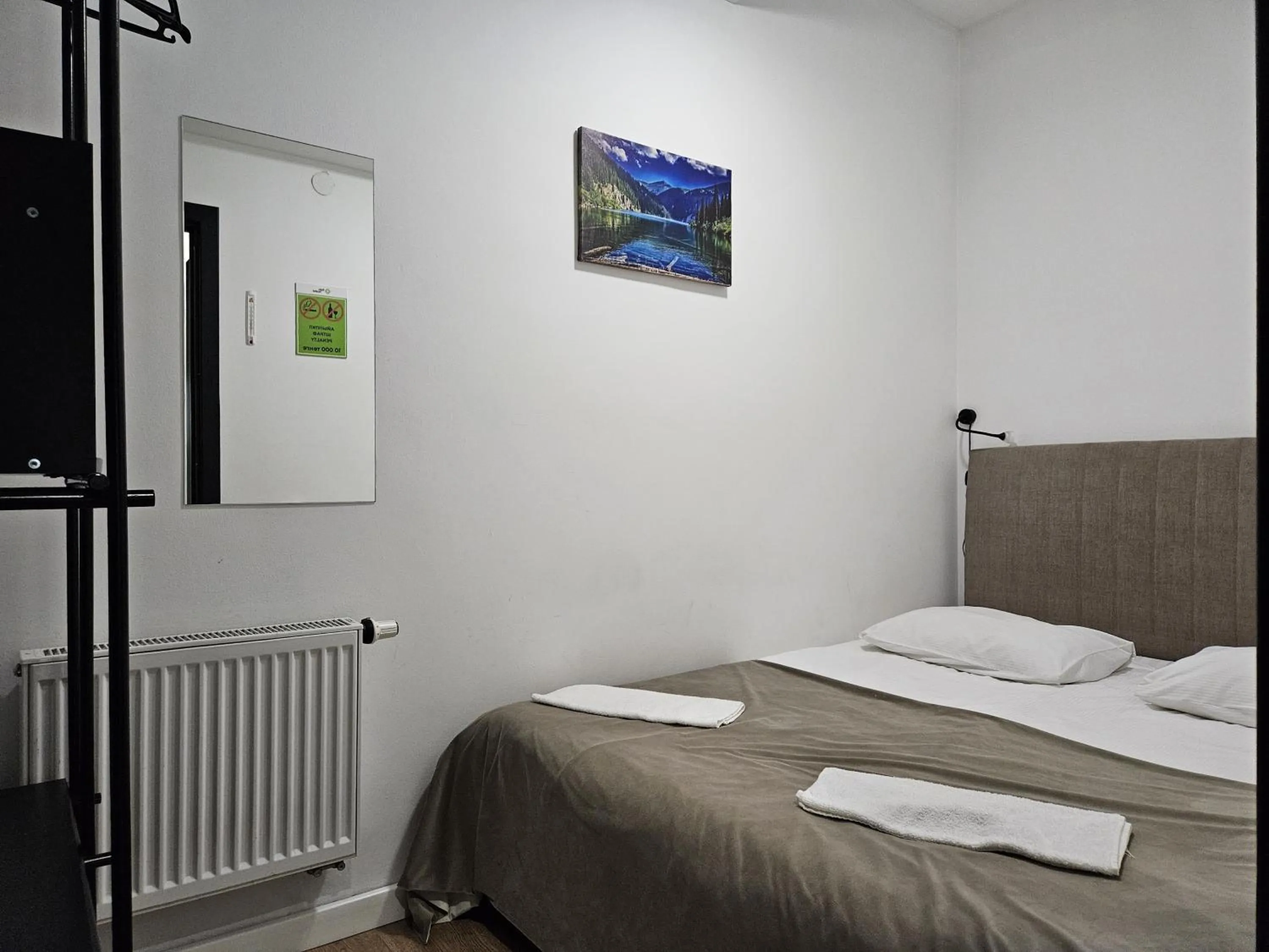 Photo of the whole room, Bed in Sulu Hostel