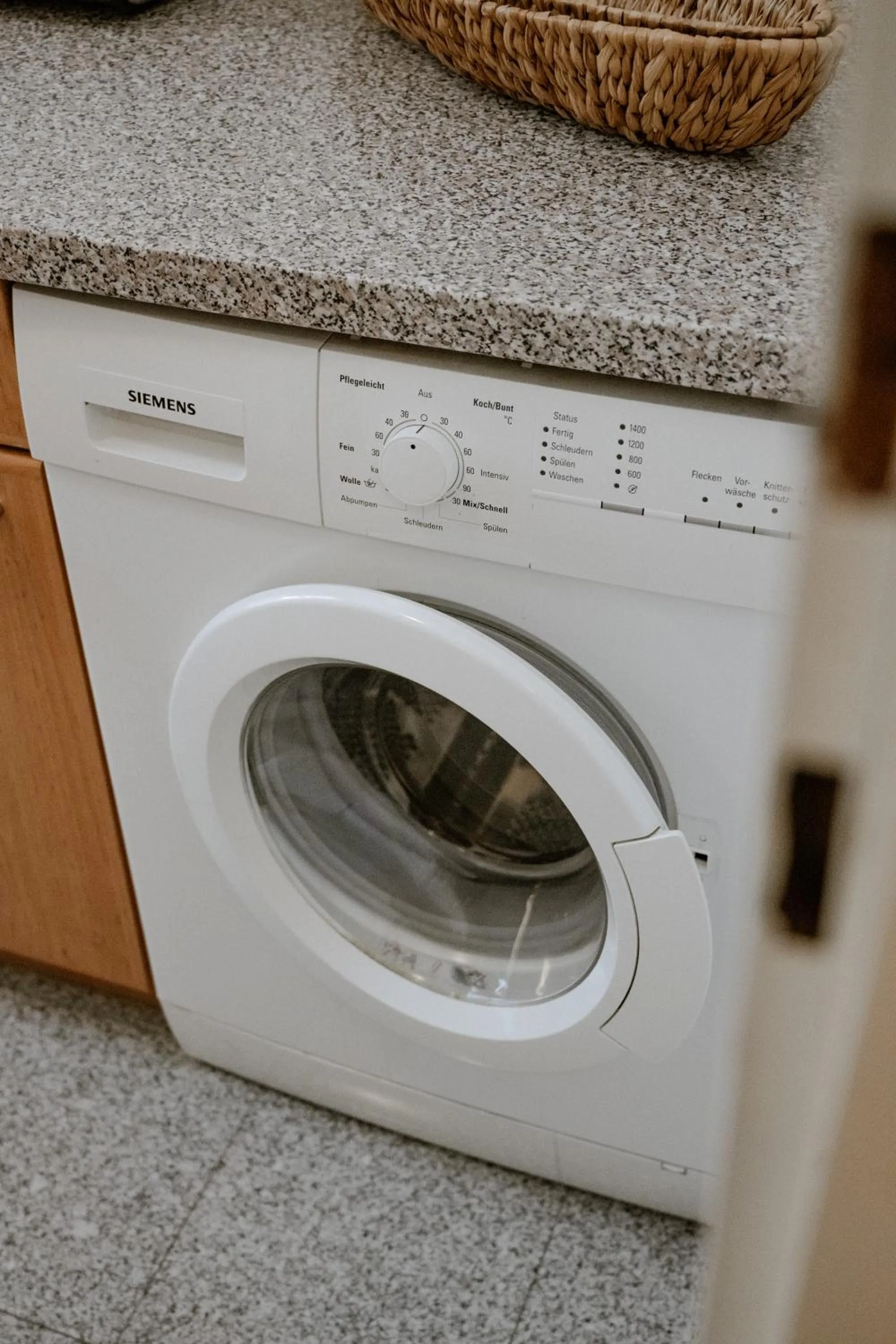 washing machine in Hotel City Central