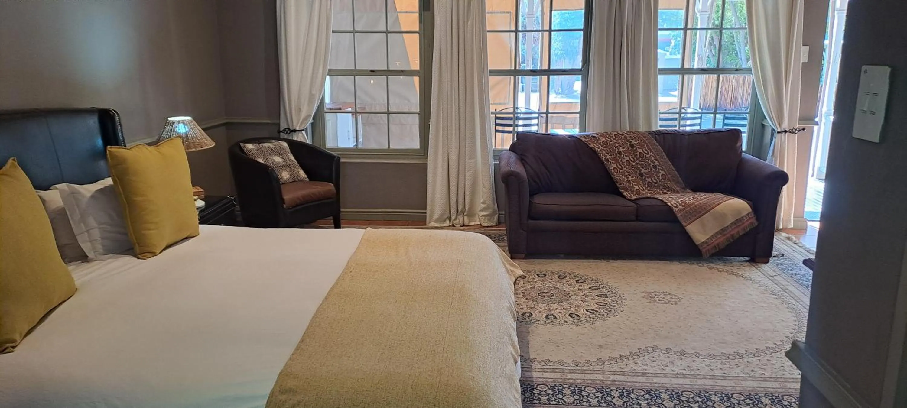 Seating area, Bed in HouseMartin Lodge & Self Catering