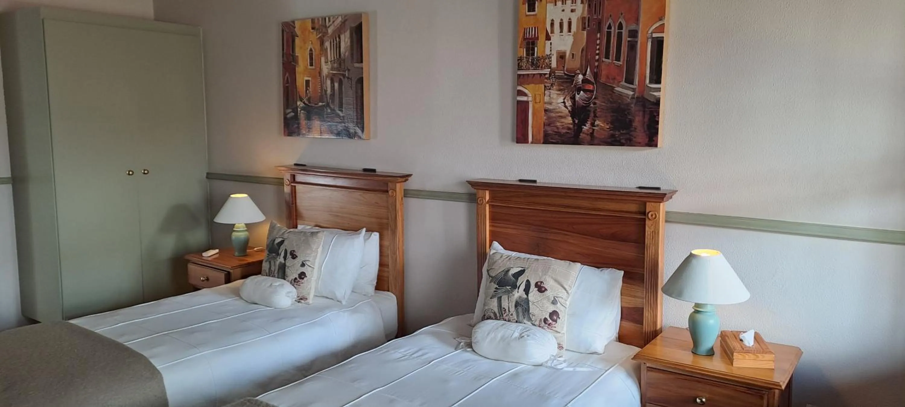 Bedroom, Bed in HouseMartin Lodge & Self Catering